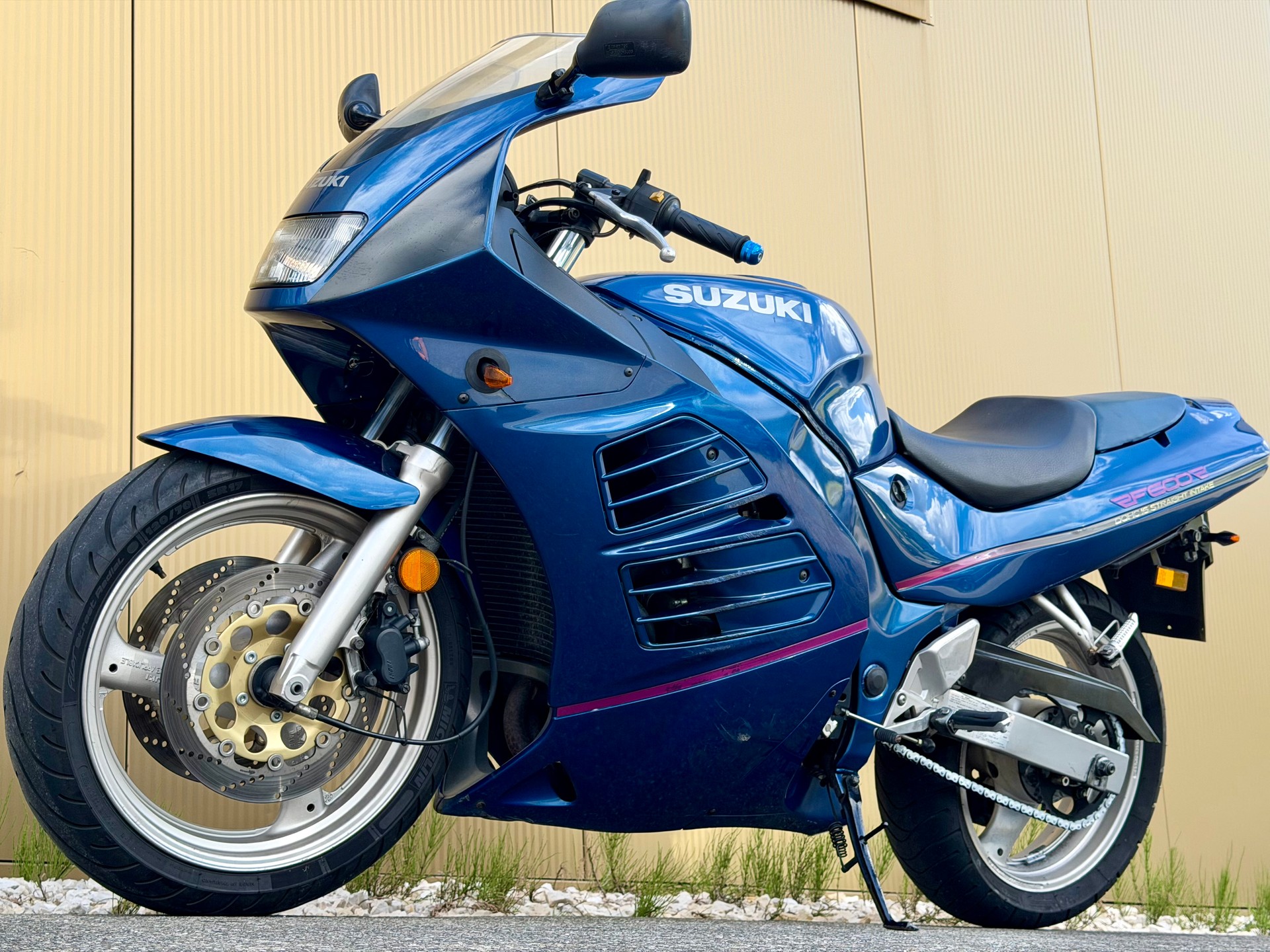 SUZUKI RF 600 R-image-9