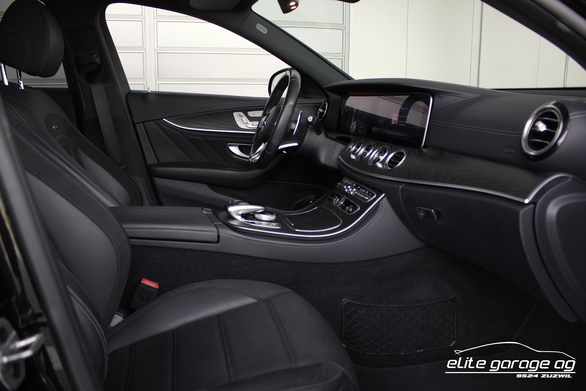 MERCEDES-BENZ E 53 AMG 4Matic 9G-Tronic-image-14