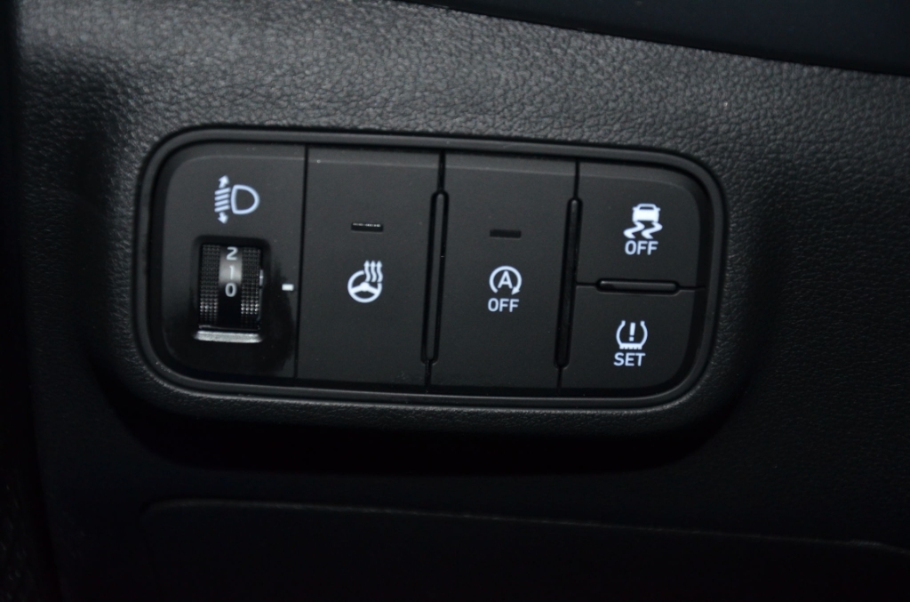 HYUNDAI i20 1.0 T-GDi N-Line DCT MHEV-image-21