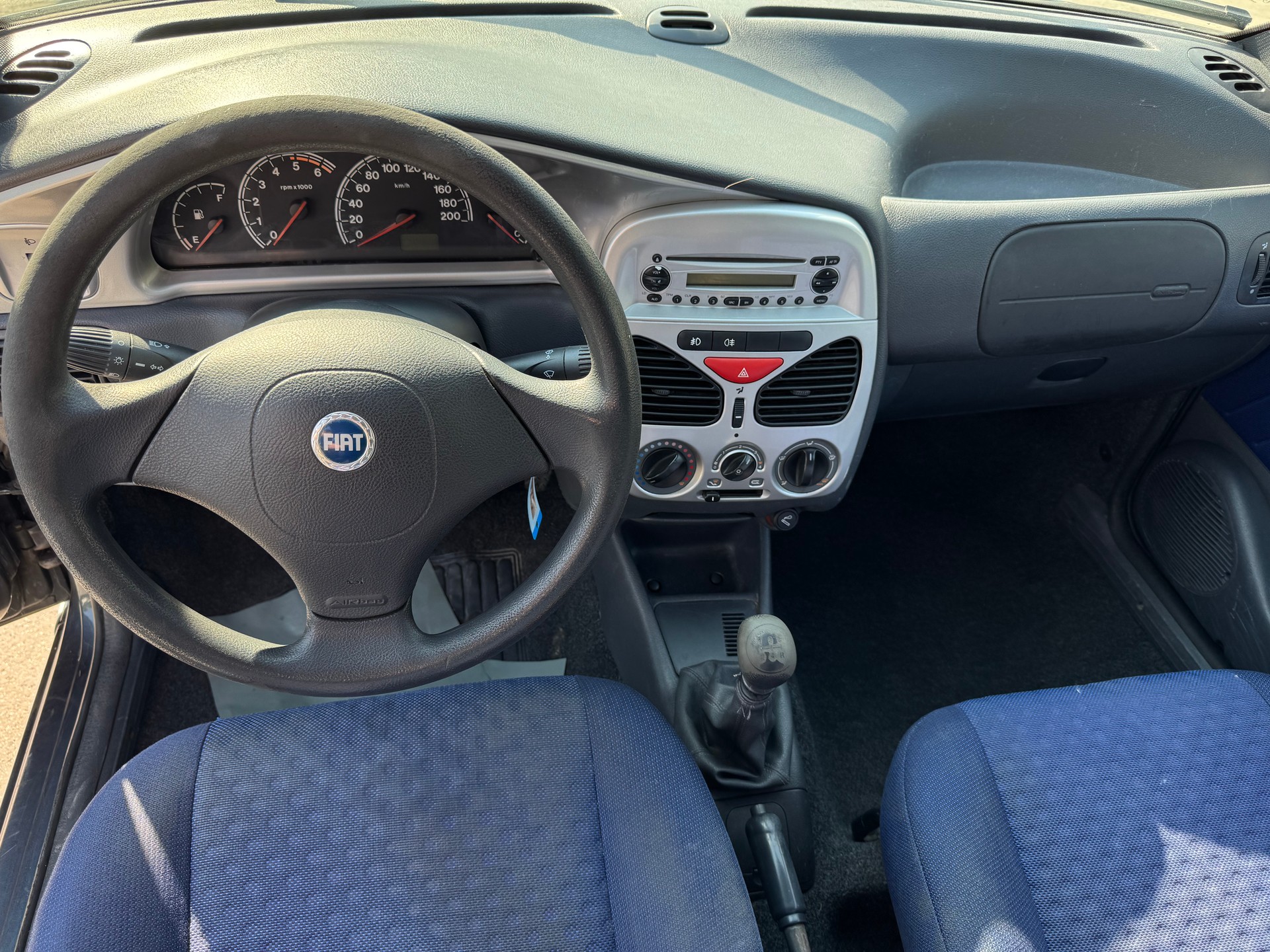 FIAT Strada 1.9 JTD Kurz-image-10