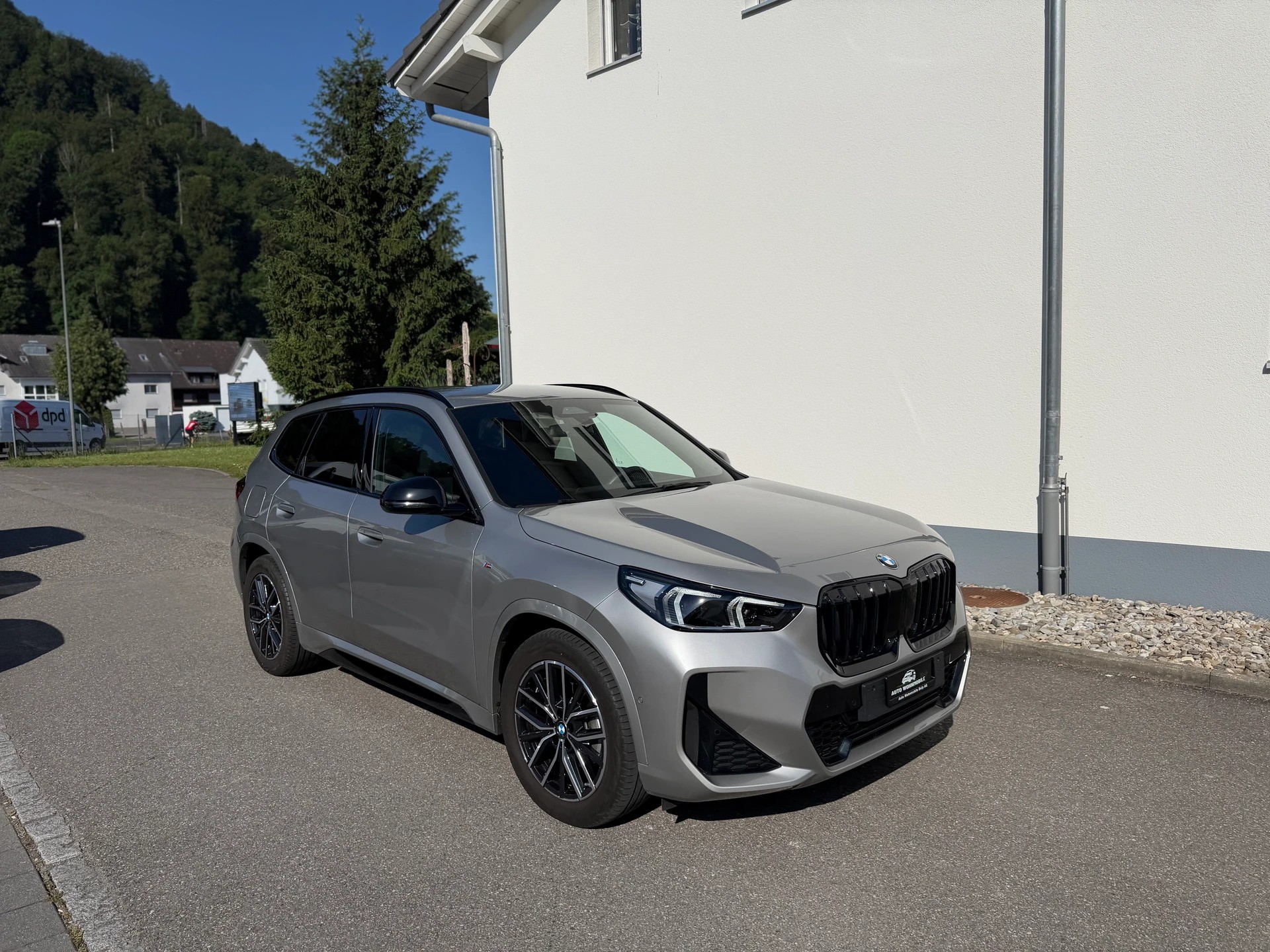 BMW X1 xDrive 20d 48V M Sport-showroom-element-2