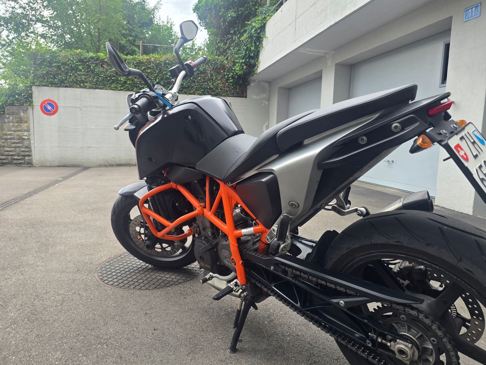 KTM 690 Duke ABS (25kW)-image-1