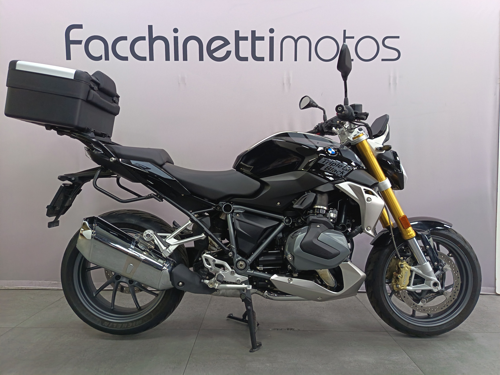 BMW R 1250 R Triple Black GARANTIE CONSTRUCTEUR 10/2027-image-0