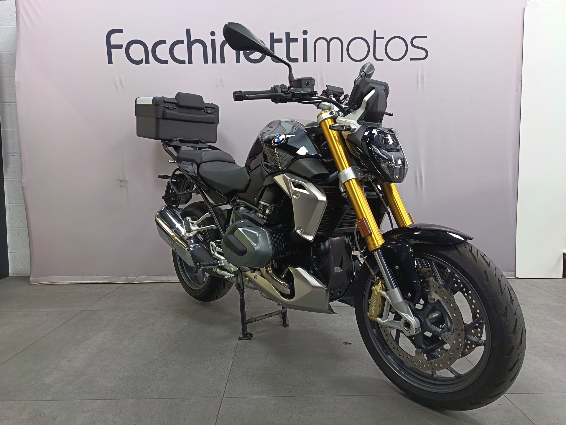 BMW R 1250 R Triple Black GARANTIE CONSTRUCTEUR 10/2027-image-1