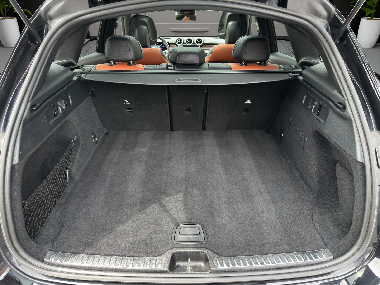 MERCEDES-BENZ GLC 300 d 4M AMG Line-image-6