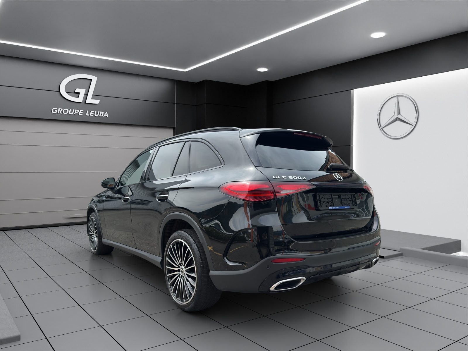 MERCEDES-BENZ GLC 300 d 4M AMG Line-showroom-element-3