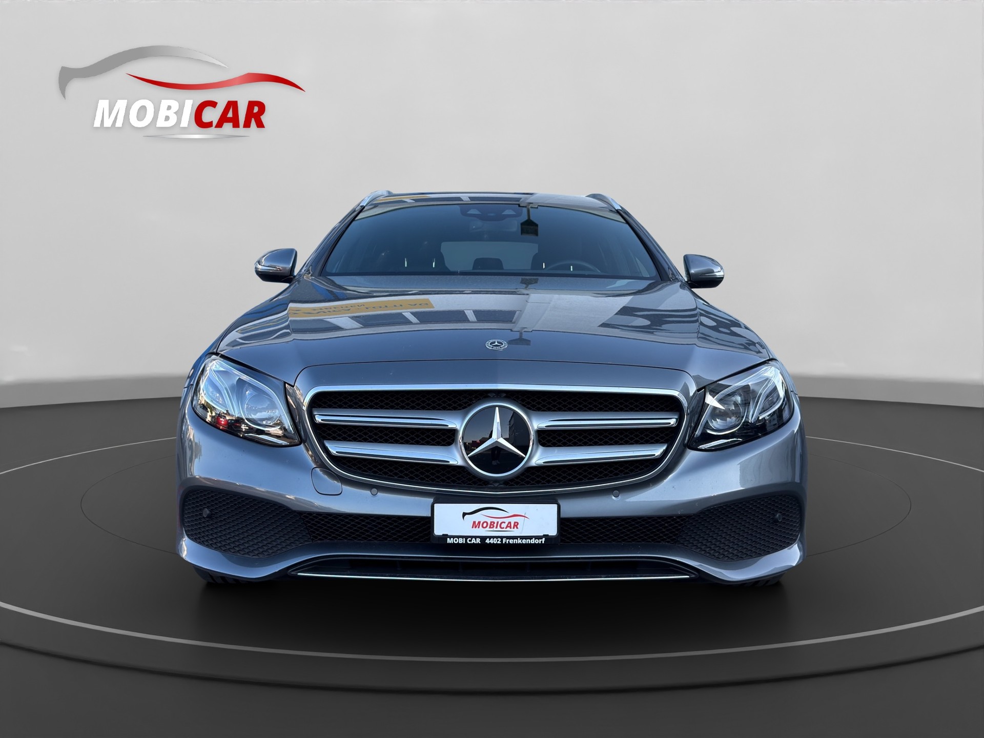 MERCEDES-BENZ E 200 Avantgarde 9G-Tronic-showroom-element-3
