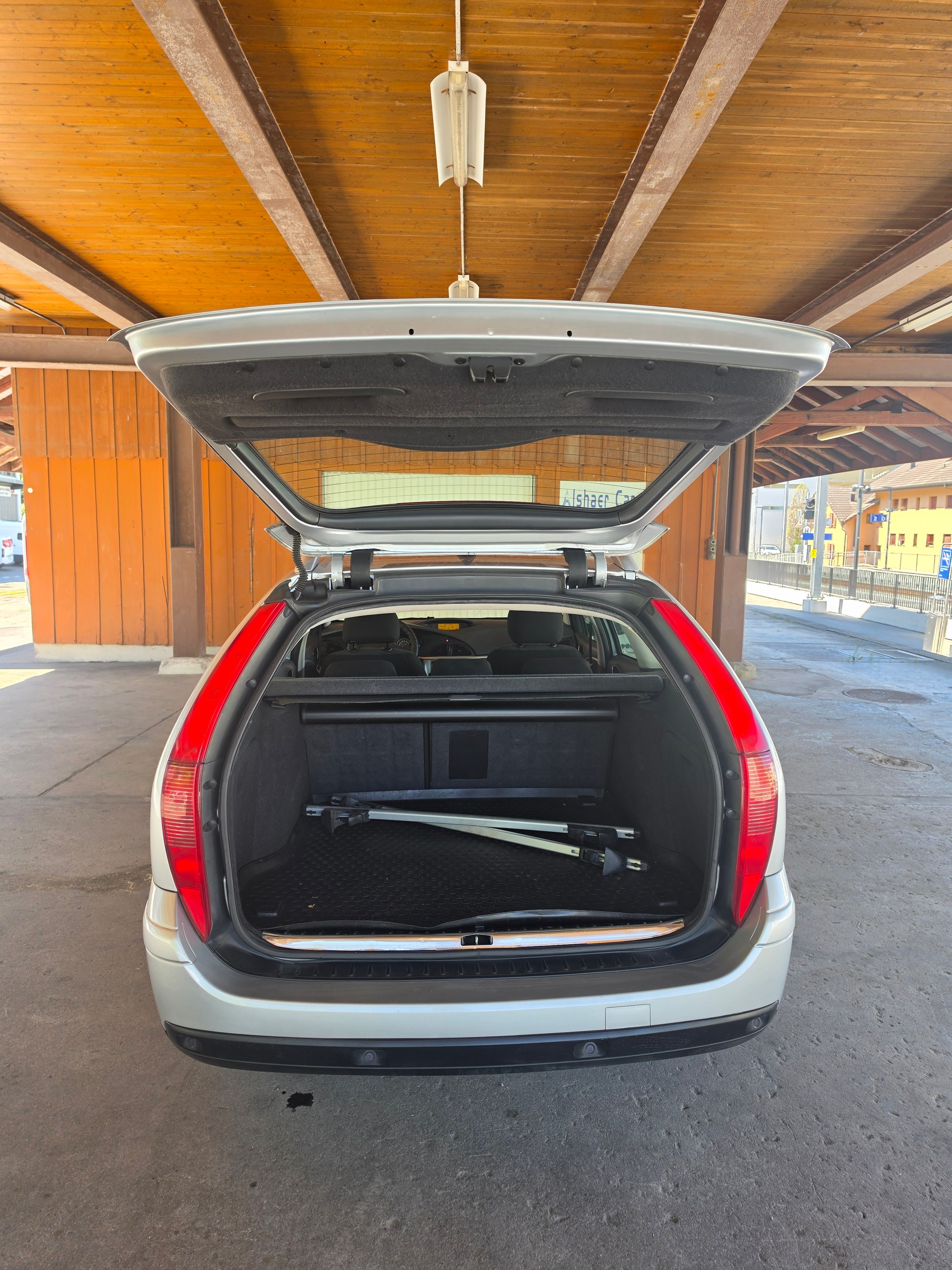 CITROEN C5 Break 2.0i Exclusive Automatic-image-8