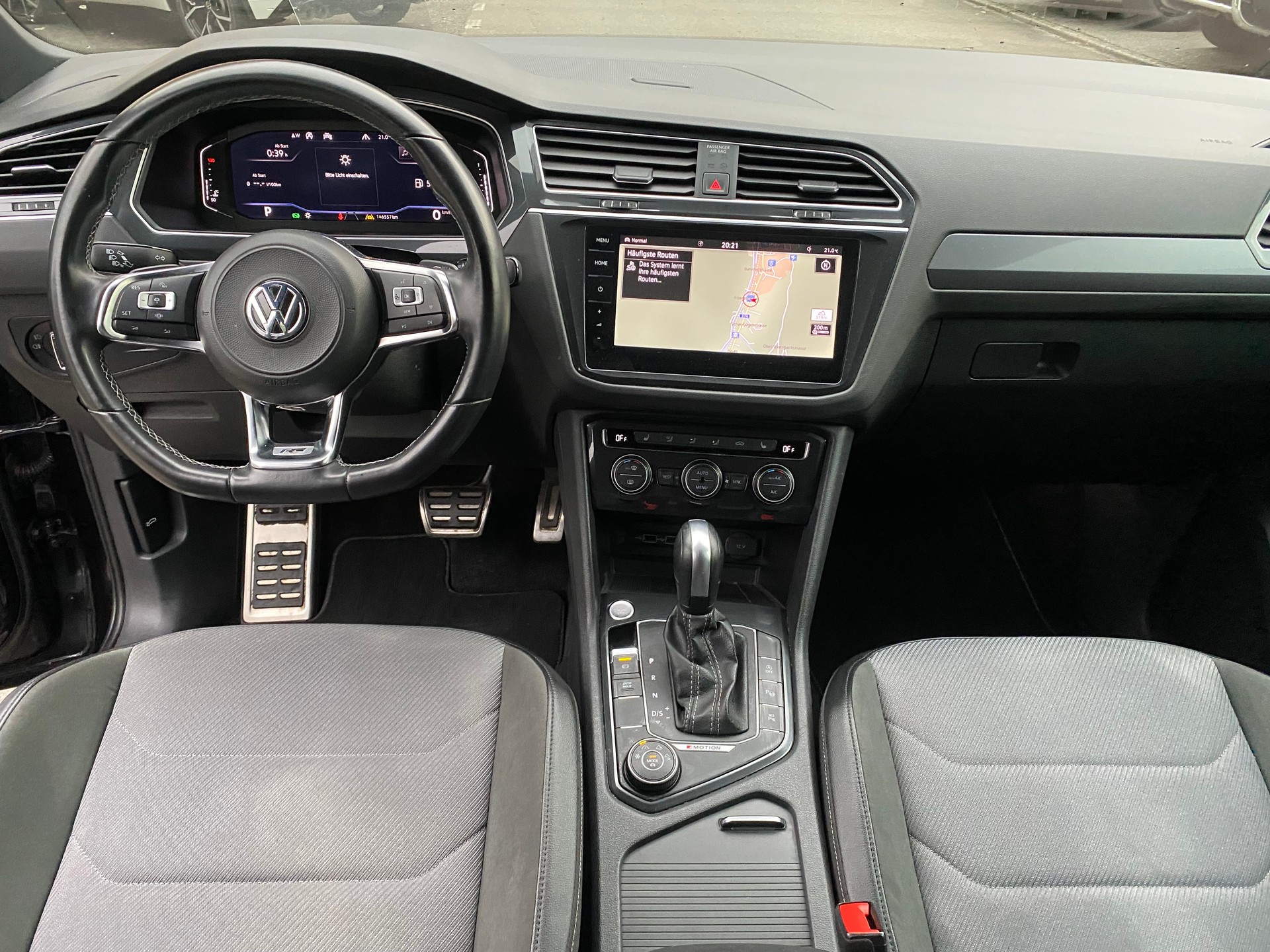 VW Tiguan 2.0 TDI SCR Highline 4Motion DSG-image-5