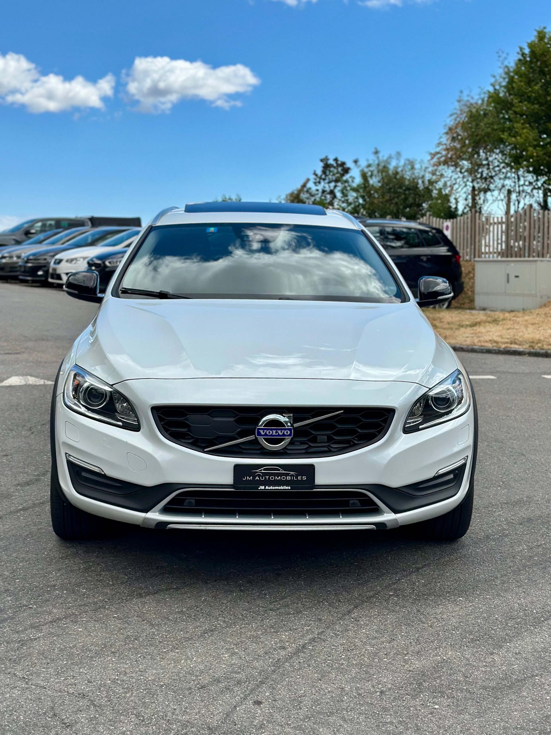 VOLVO V60 Cross Country T5 AWD Executive Geartronic-image-4