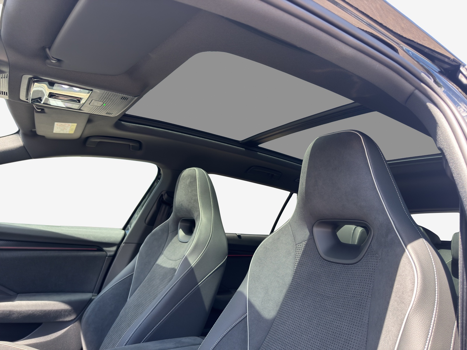 SKODA Superb Combi 2.0 TSI Sportline 4x4 DSG-image-15