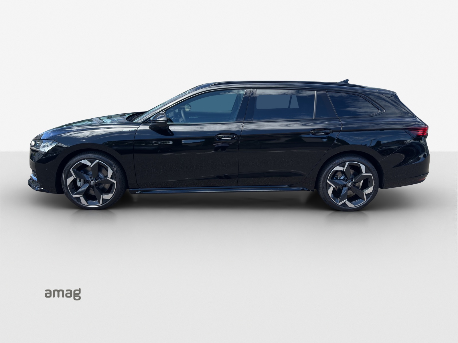 SKODA Superb Combi 2.0 TSI Sportline 4x4 DSG-showroom-element-1