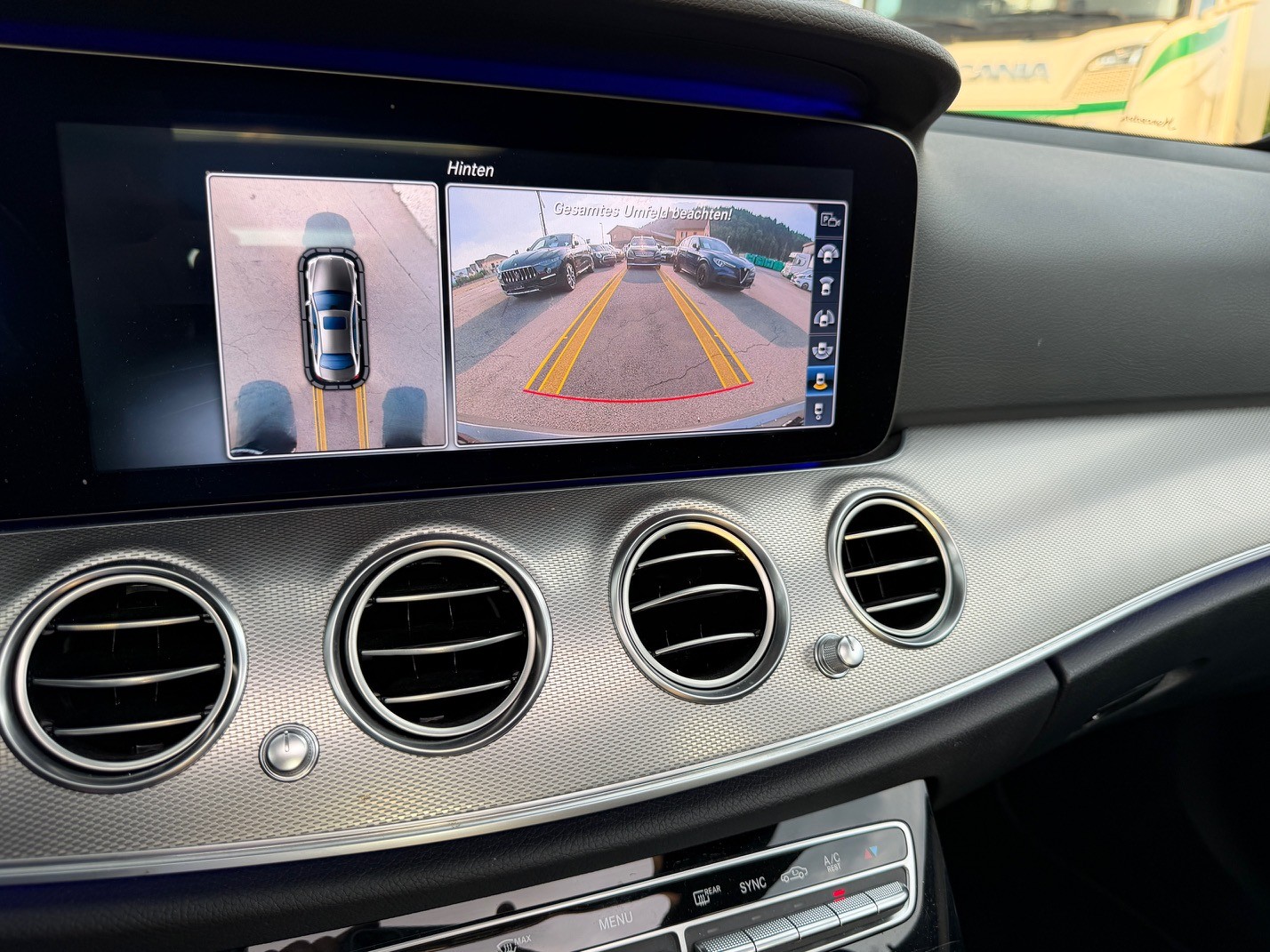 MERCEDES-BENZ E 200 Avantgarde 4Matic 9G-Tronic-image-7