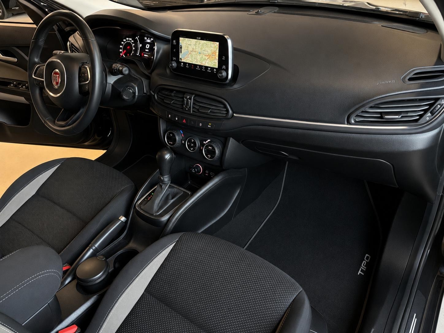 FIAT Tipo 1.6MJ Station Wagon Lounge DCT-image-10