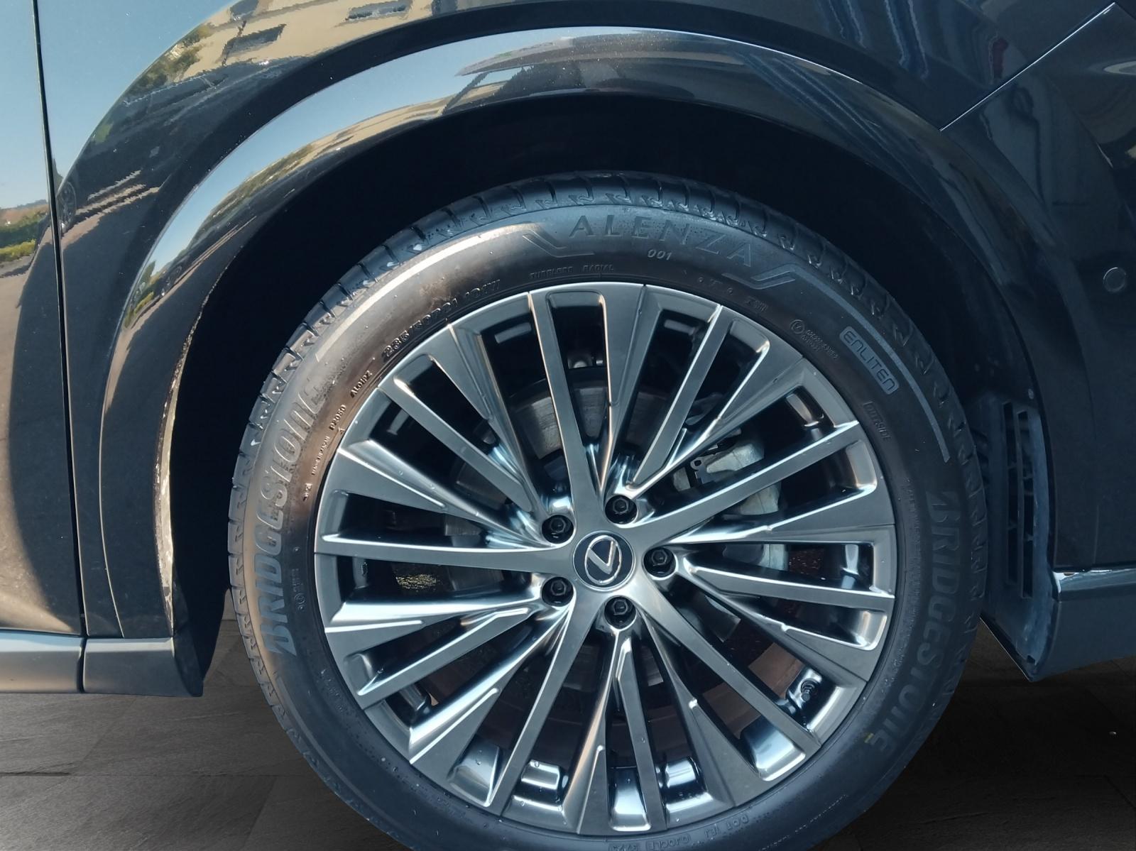 LEXUS RX 450h+ Excellence-image-14