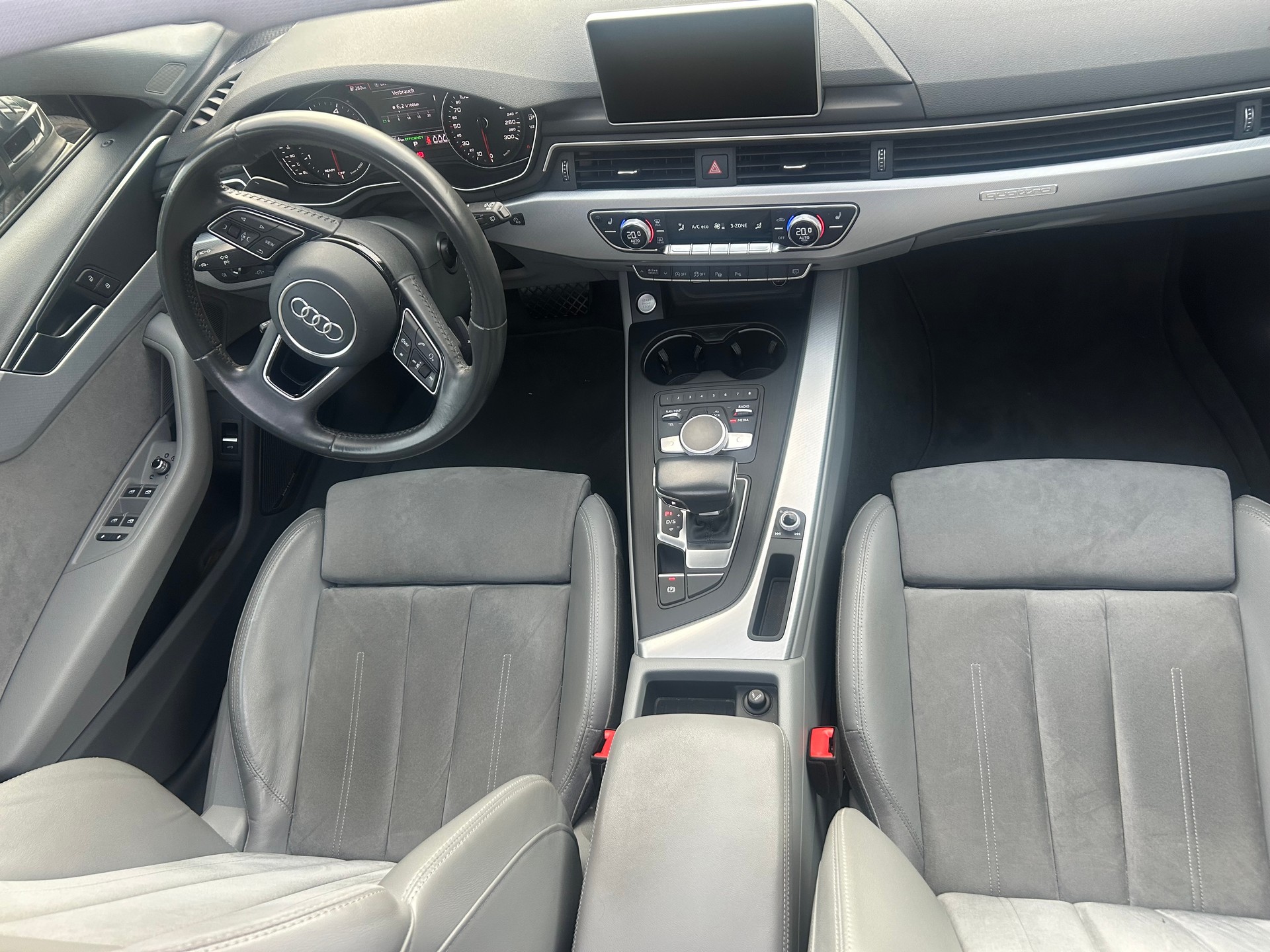 AUDI 2.0 40 TDI Sport quattro S-Tronic-image-6