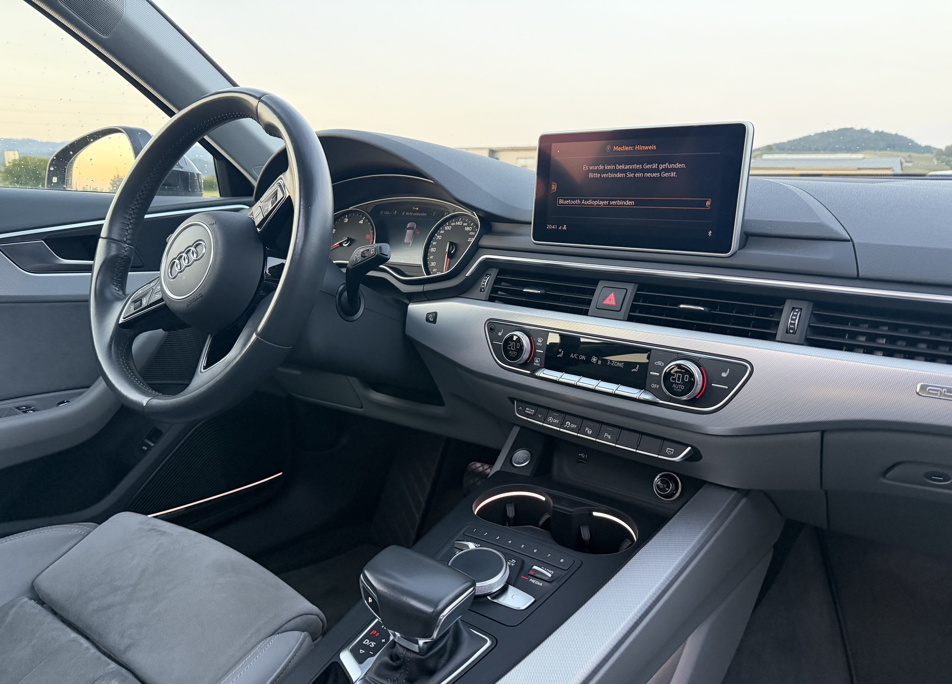 AUDI 2.0 40 TDI Sport quattro S-Tronic-image-5
