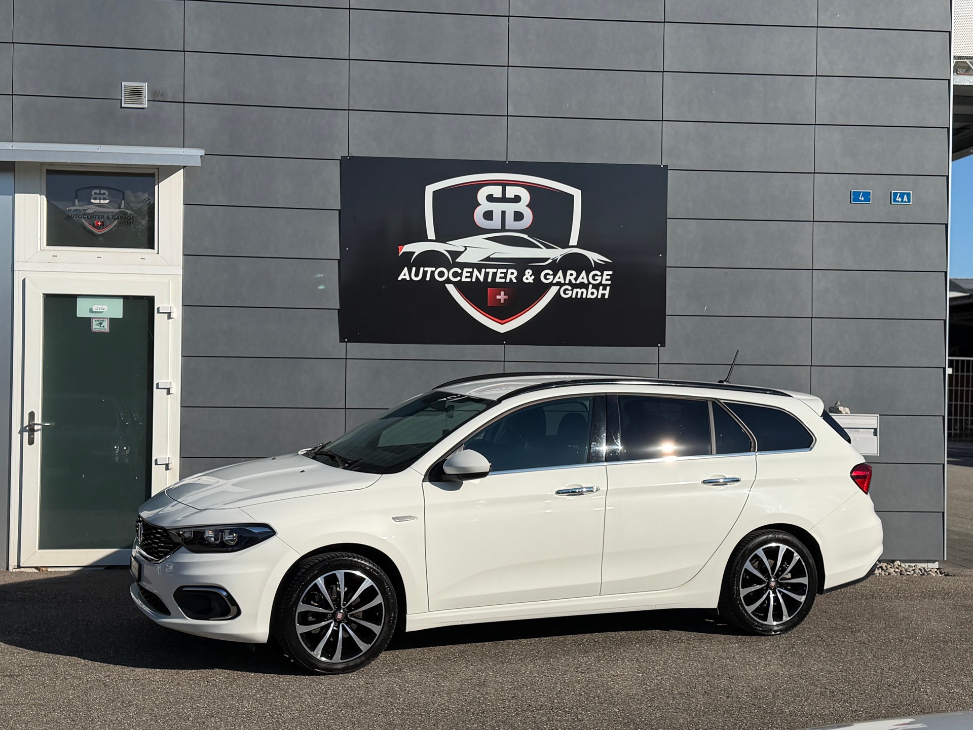 FIAT Tipo 1.4TJet Station Wagon Pop Star-image-3