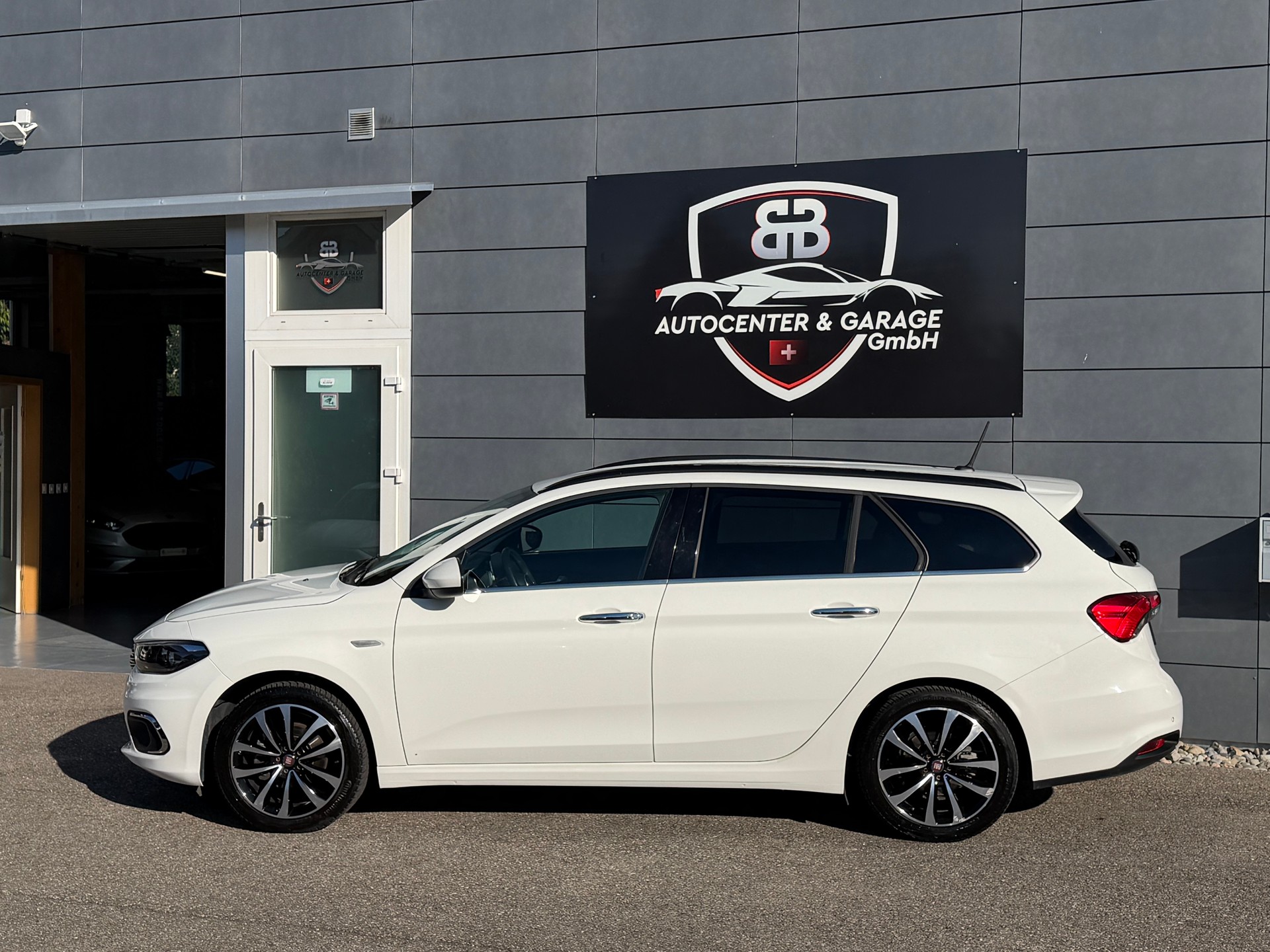 FIAT Tipo 1.4TJet Station Wagon Pop Star-image-4