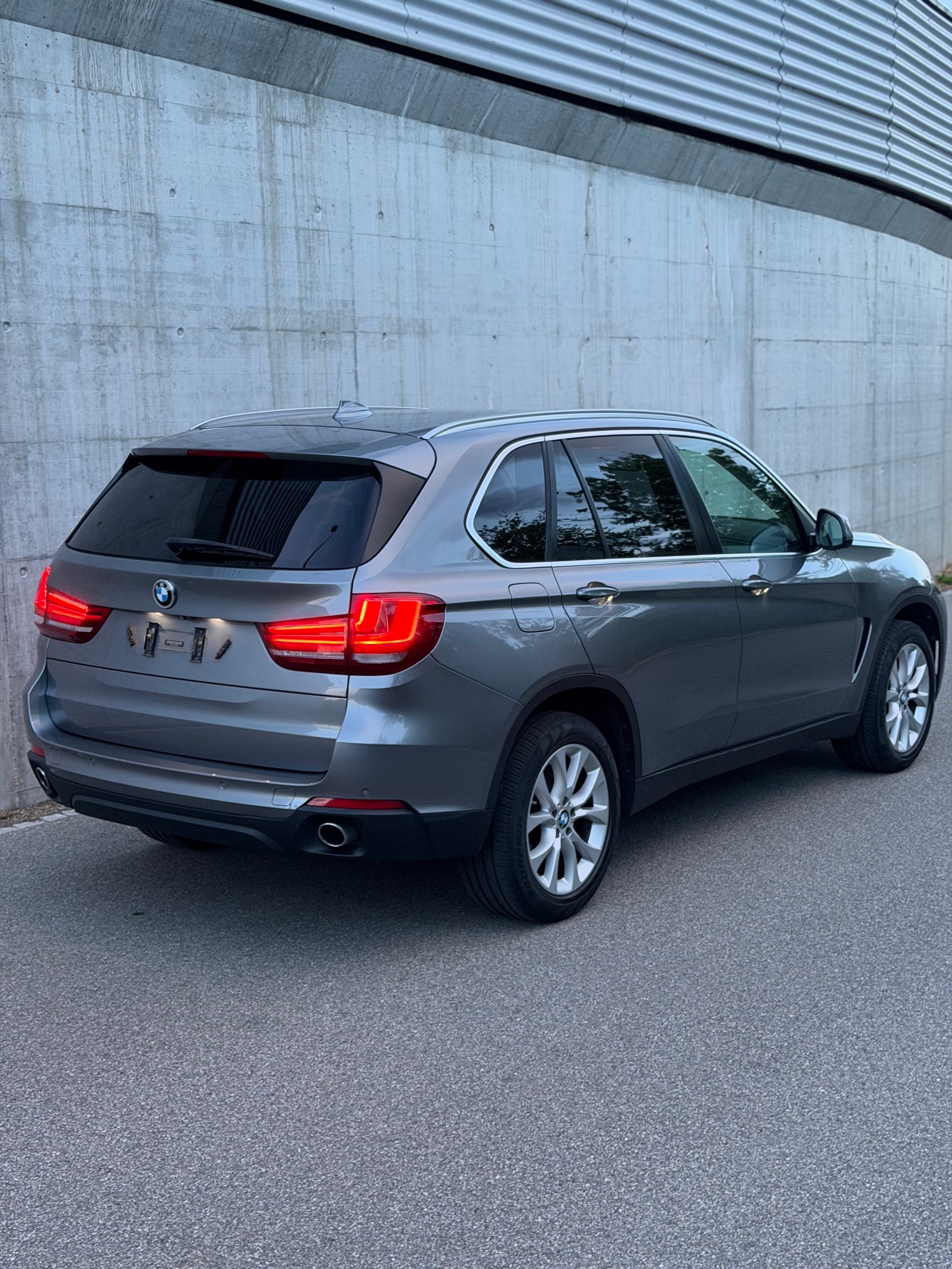 BMW X5 xDrive 30d Steptronic-showroom-element-3