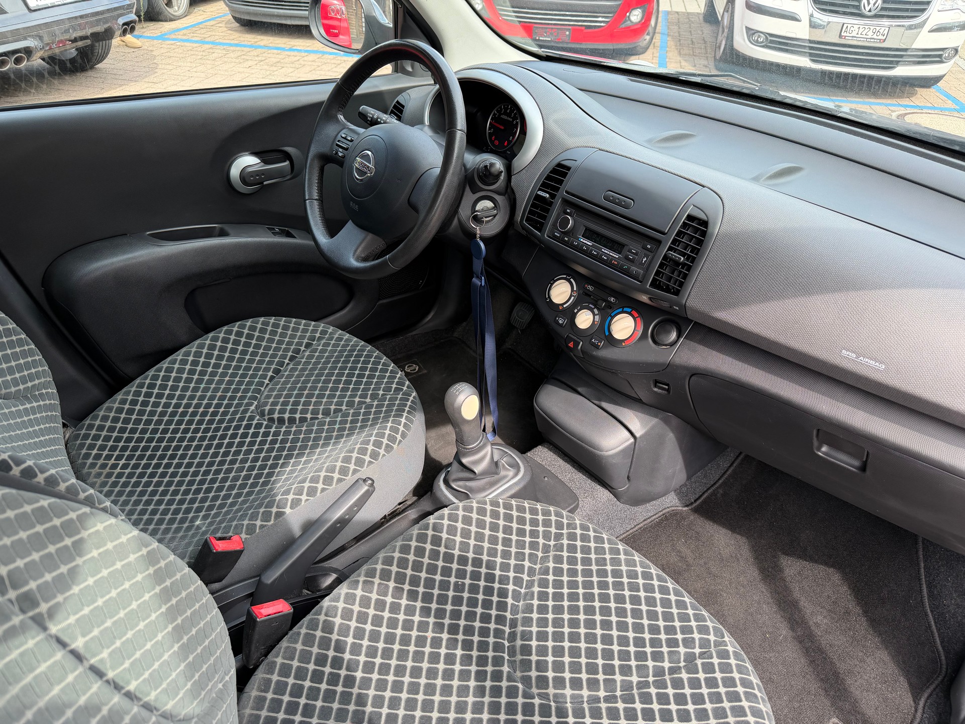 NISSAN Micra 1.4 tekna-showroom-element-3