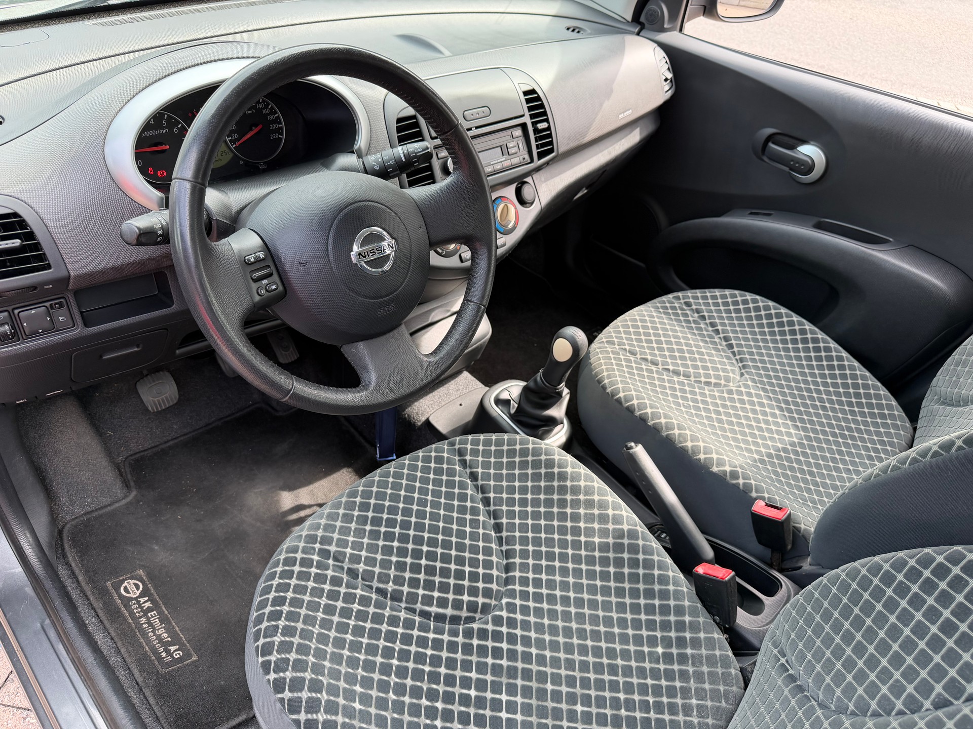 NISSAN Micra 1.4 tekna-image-9