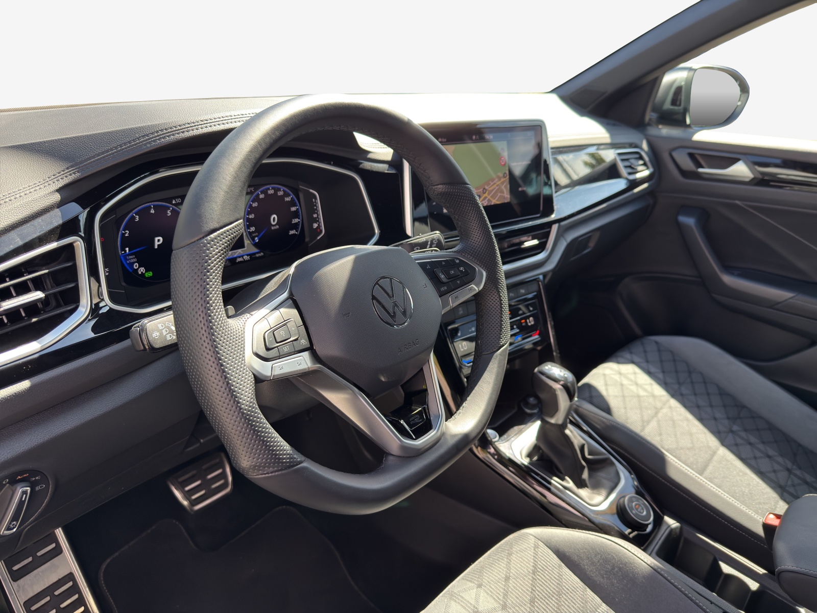 VW T-Roc 2.0 TSI R-Line DSG 4Motion-image-13
