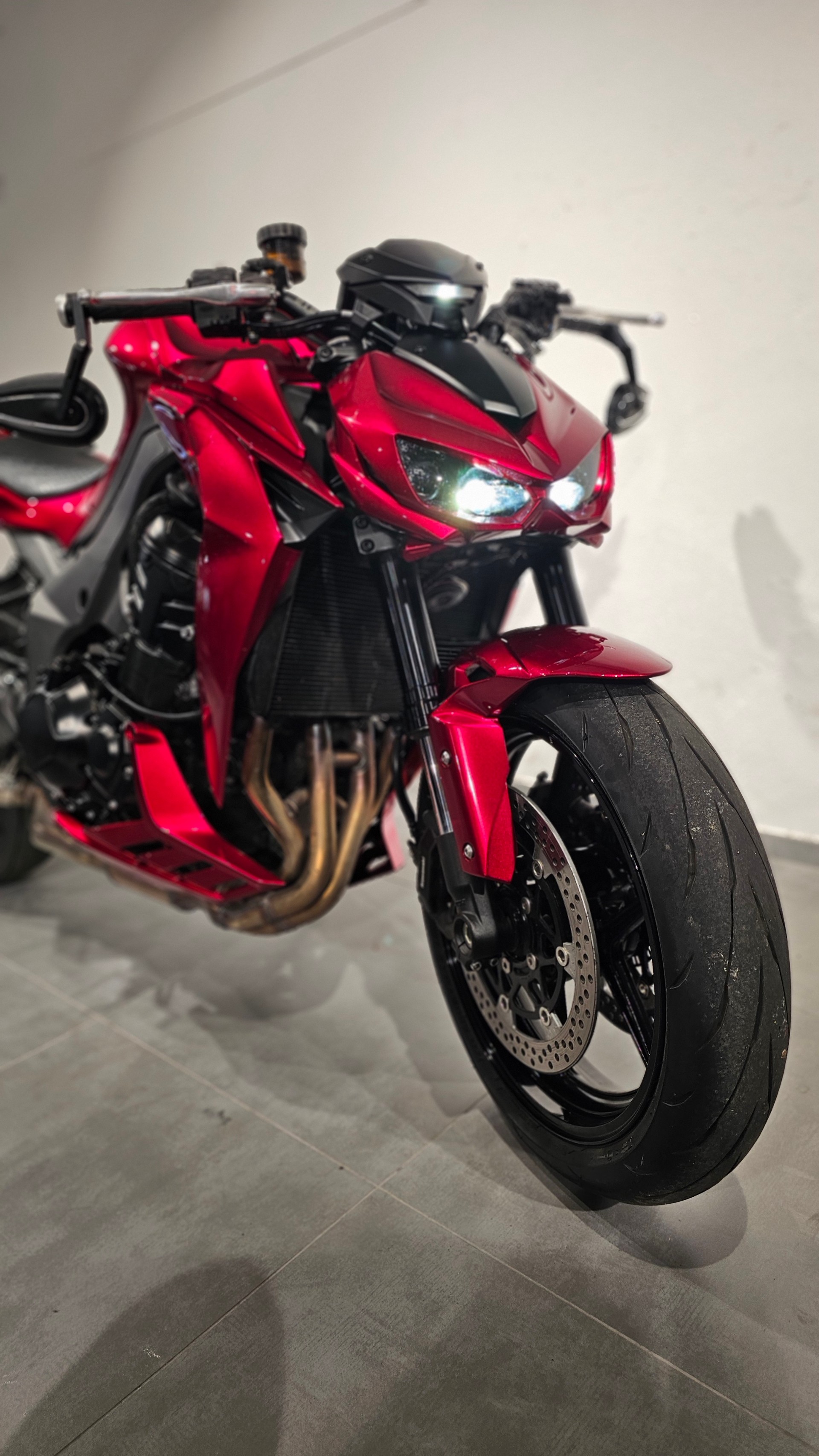 KAWASAKI Z 1100-showroom-element-3