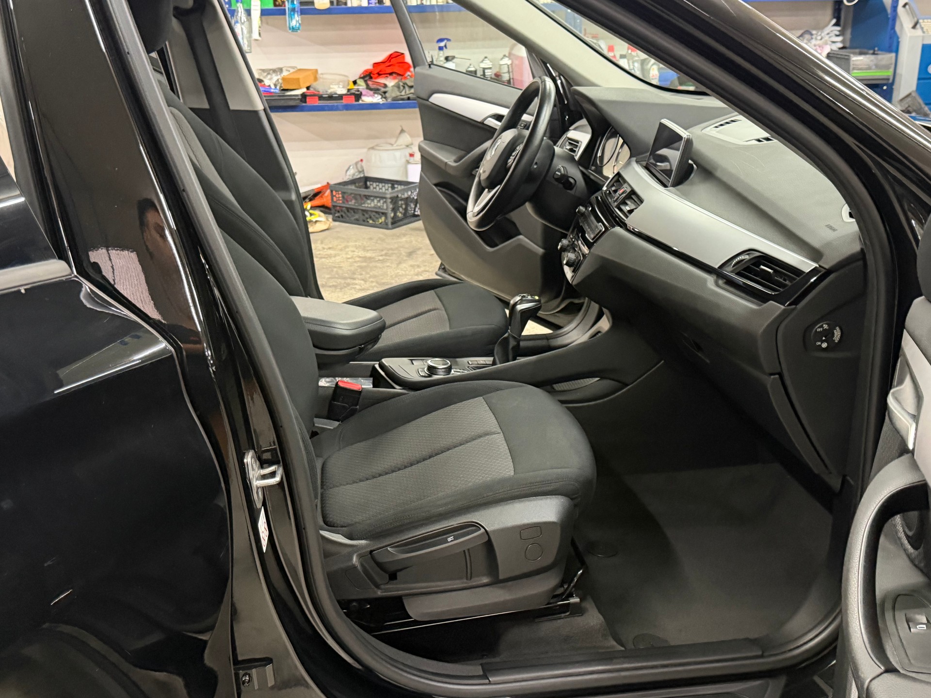 BMW X1 xDrive 25e Steptronic-image-7