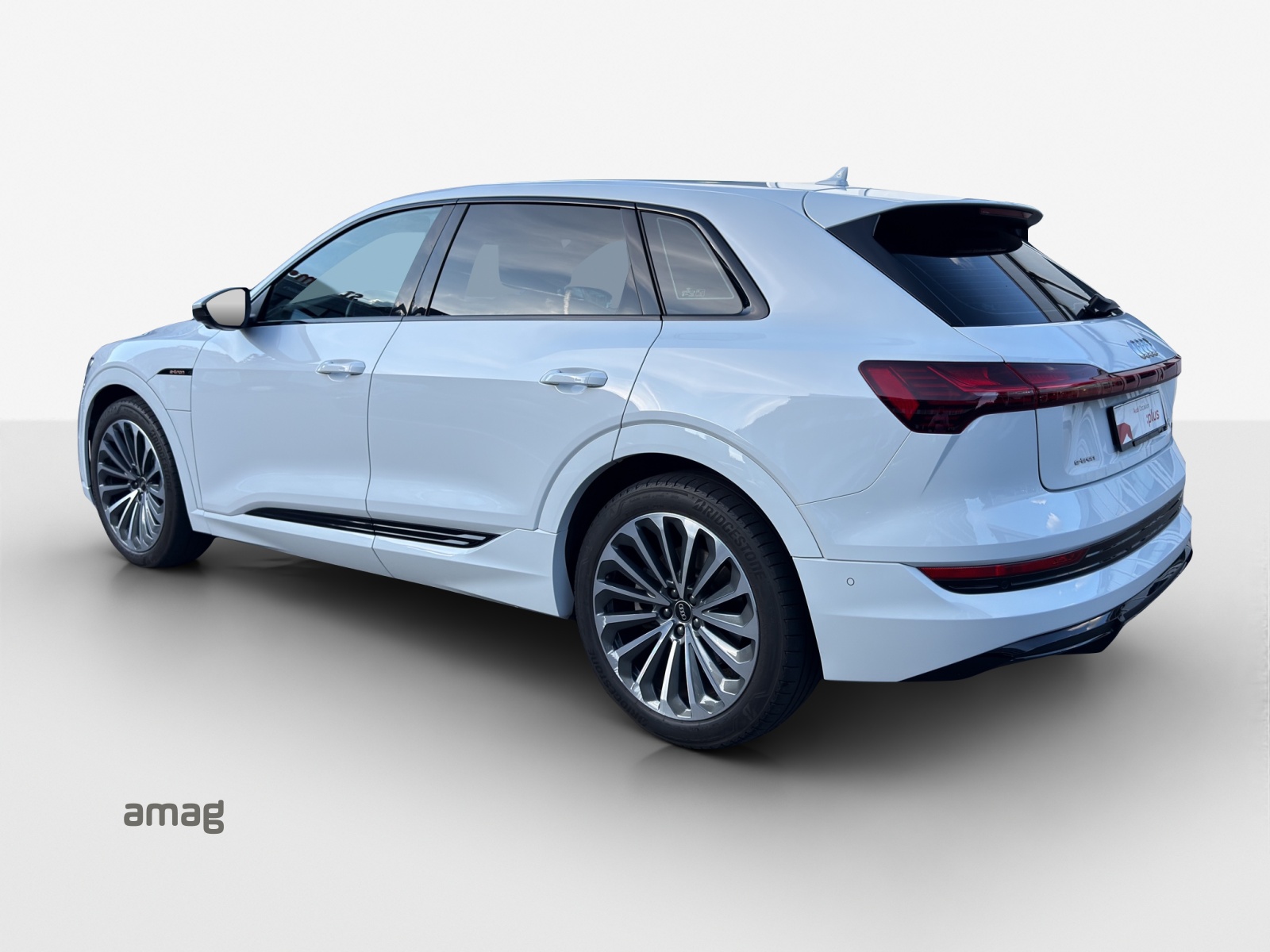 AUDI e-tron 50 S Line Attraction quattro-showroom-element-2
