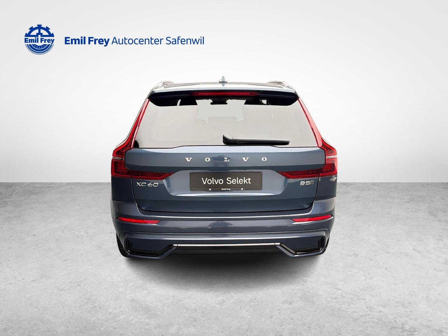 VOLVO XC60 2.0 B5 MH Plus Dark AWD-showroom-element-3