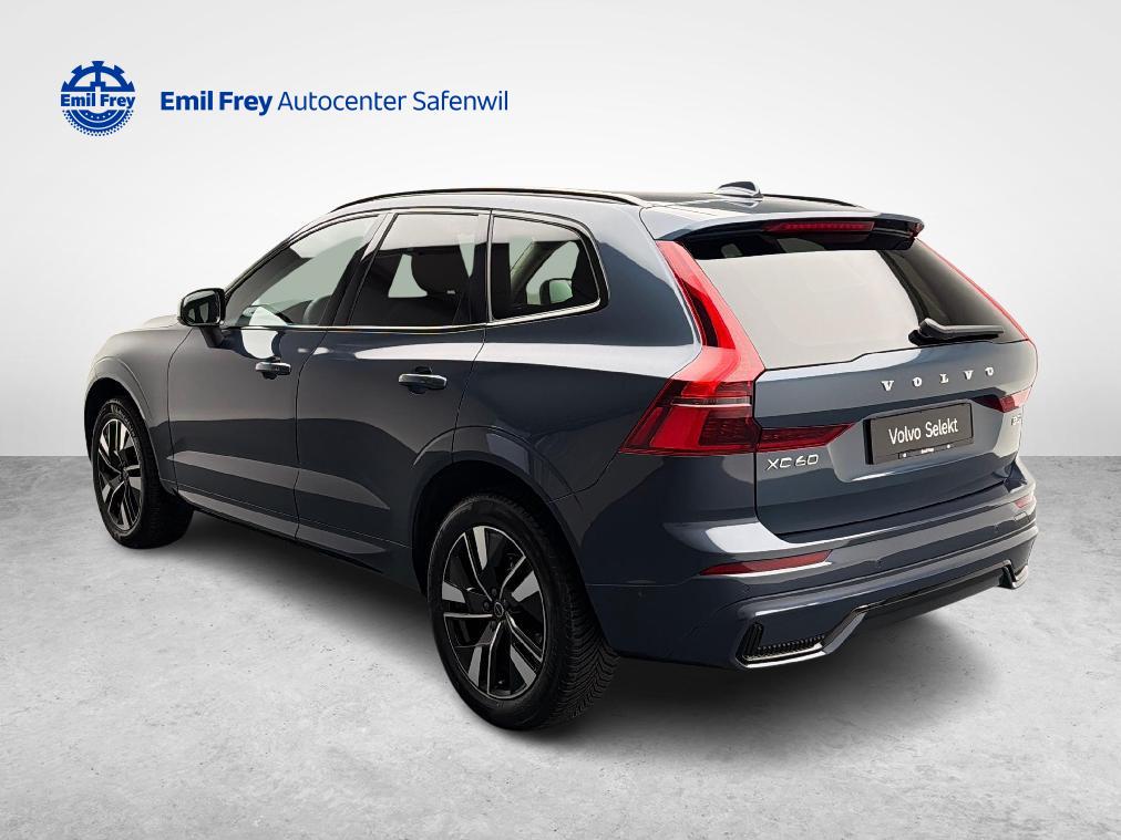VOLVO XC60 2.0 B5 MH Plus Dark AWD-showroom-element-2