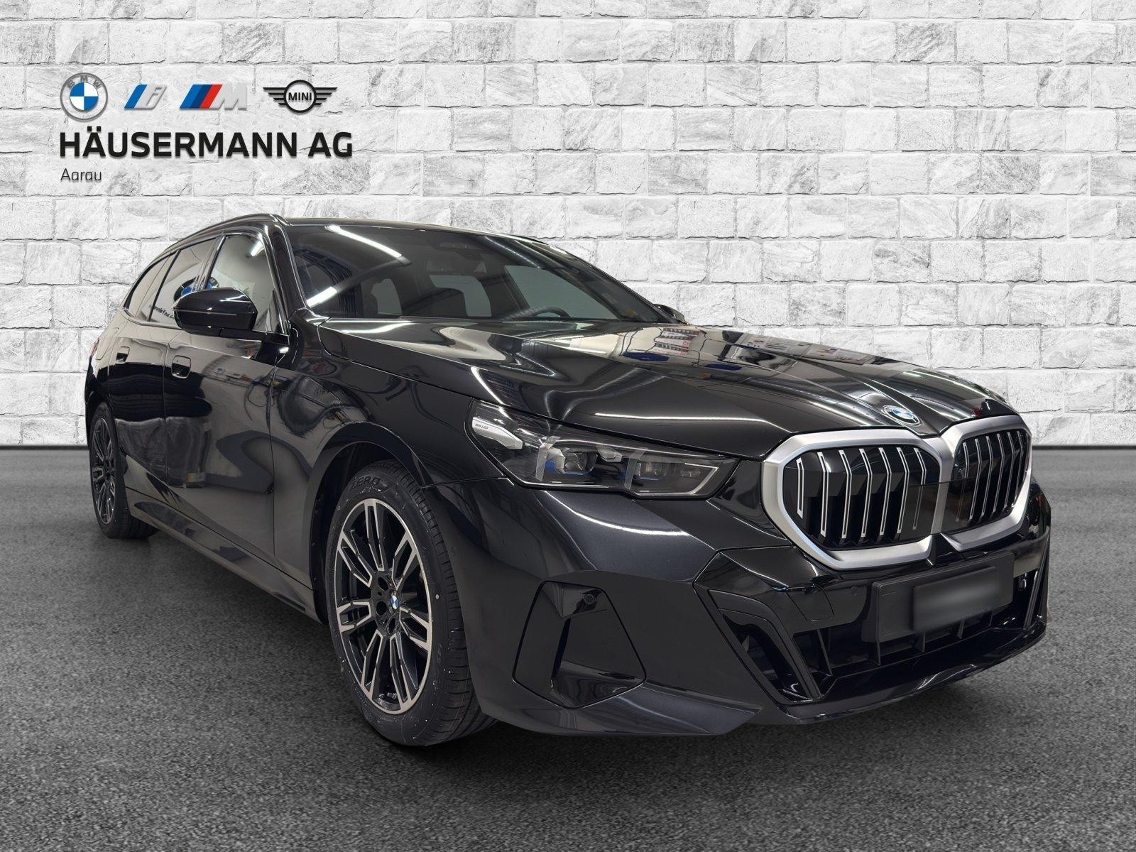 BMW 520d xDrive Touring M Sport-showroom-element-2