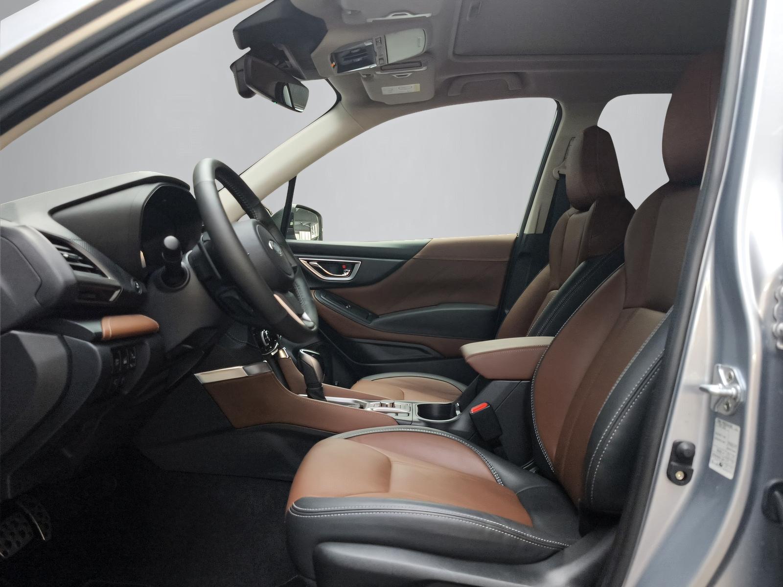 SUBARU Forester Station 2.0i e-Boxer Luxury-showroom-element-2