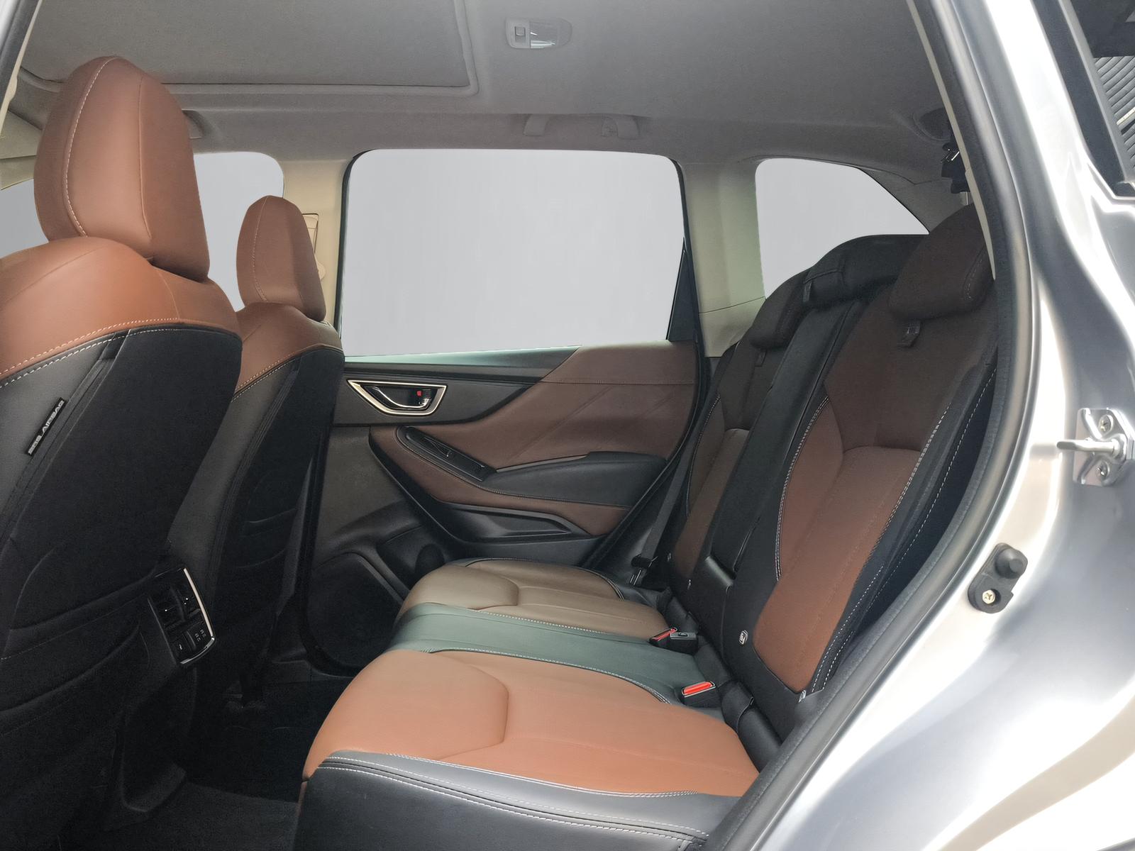SUBARU Forester Station 2.0i e-Boxer Luxury-image-9