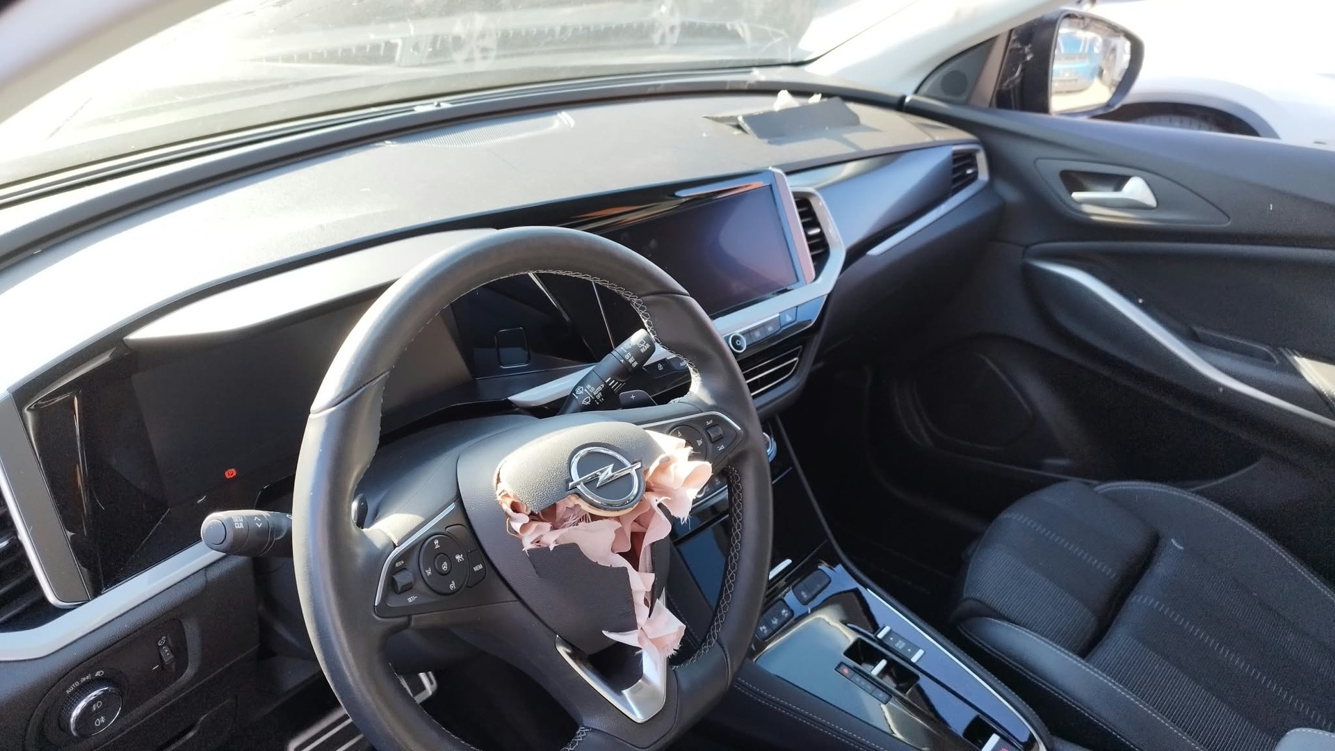OPEL Grandland 1.2i TP GS Advanced Automatik-image-13