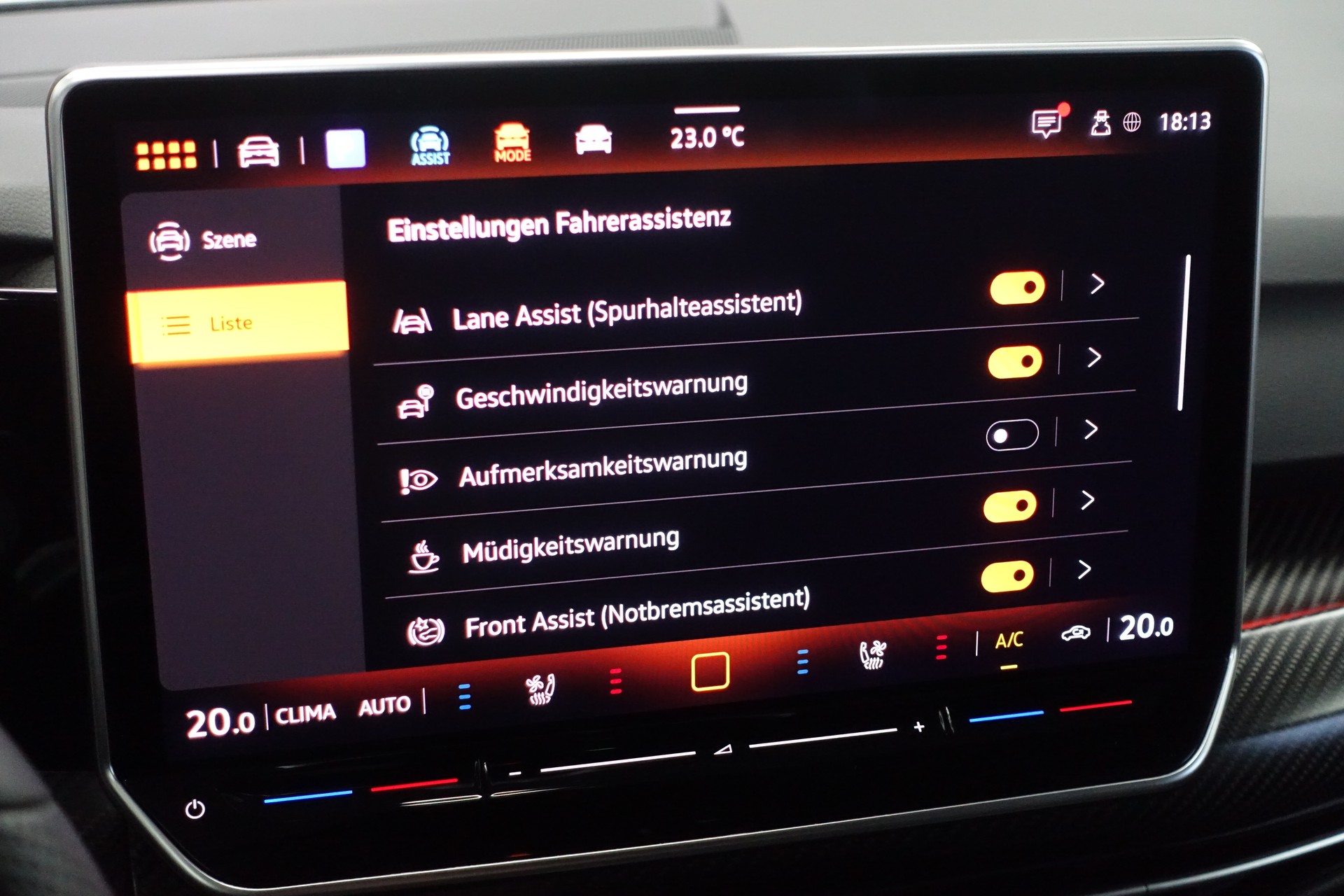 VW Golf VIII 2.0 TSI R Black Edition DSG 4motion **neues Modell *-image-24