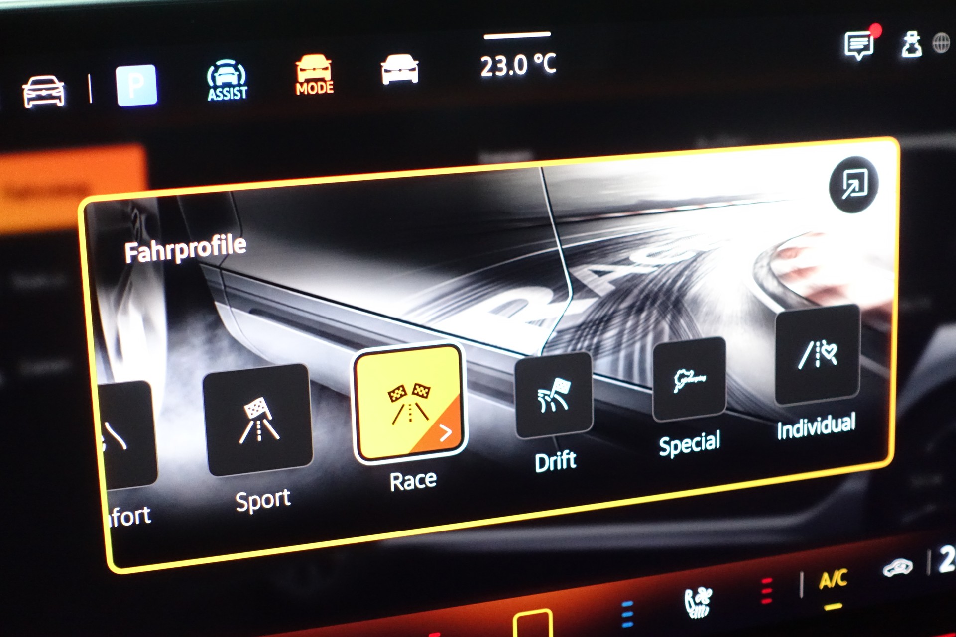 VW Golf VIII 2.0 TSI R Black Edition DSG 4motion **neues Modell *-image-31
