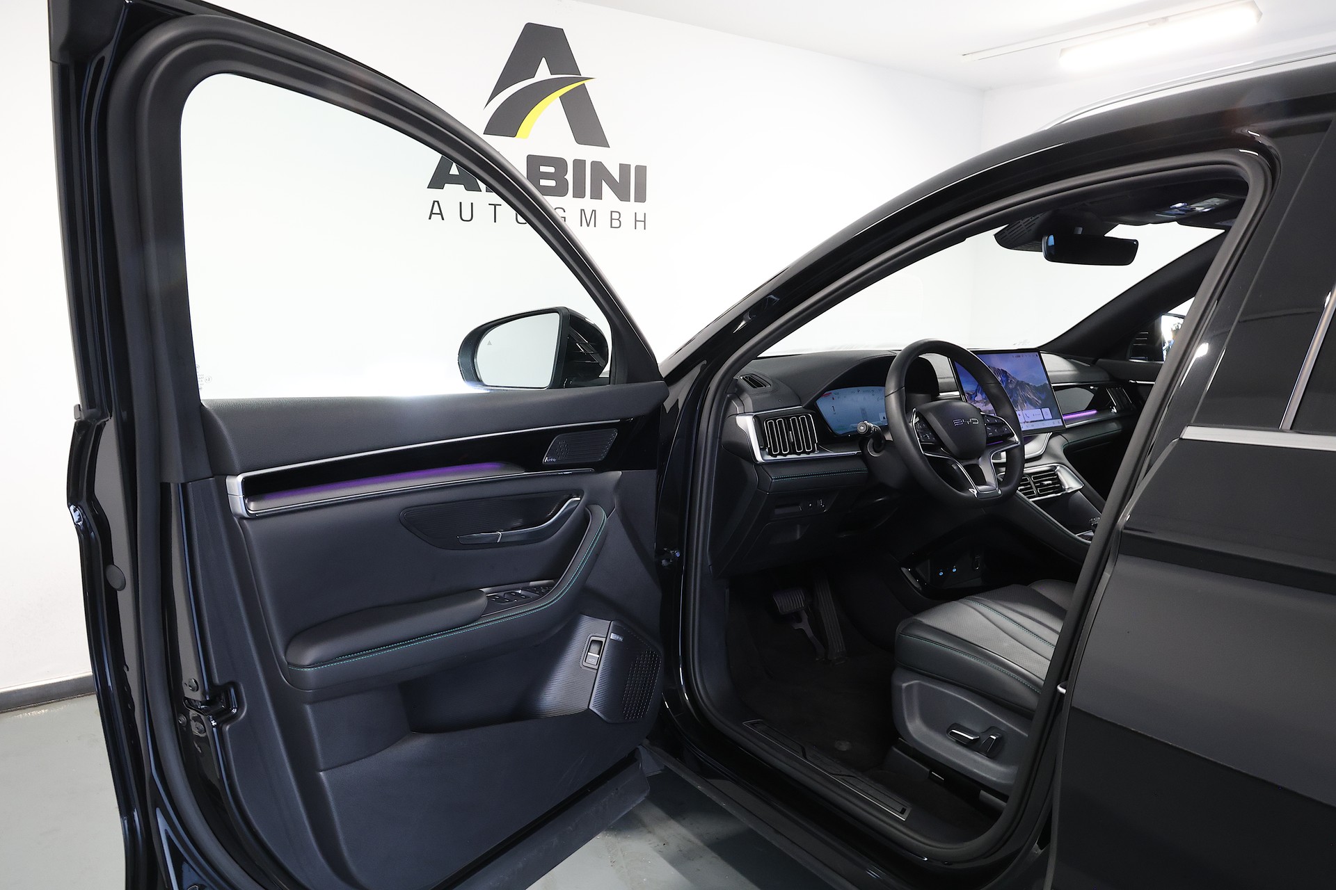 BYD Seal U DM-i Design AWD *CH-FAHRZEUG* *8 Jahre Garantie* *SOFORT VERFÜGBAR*-image-4