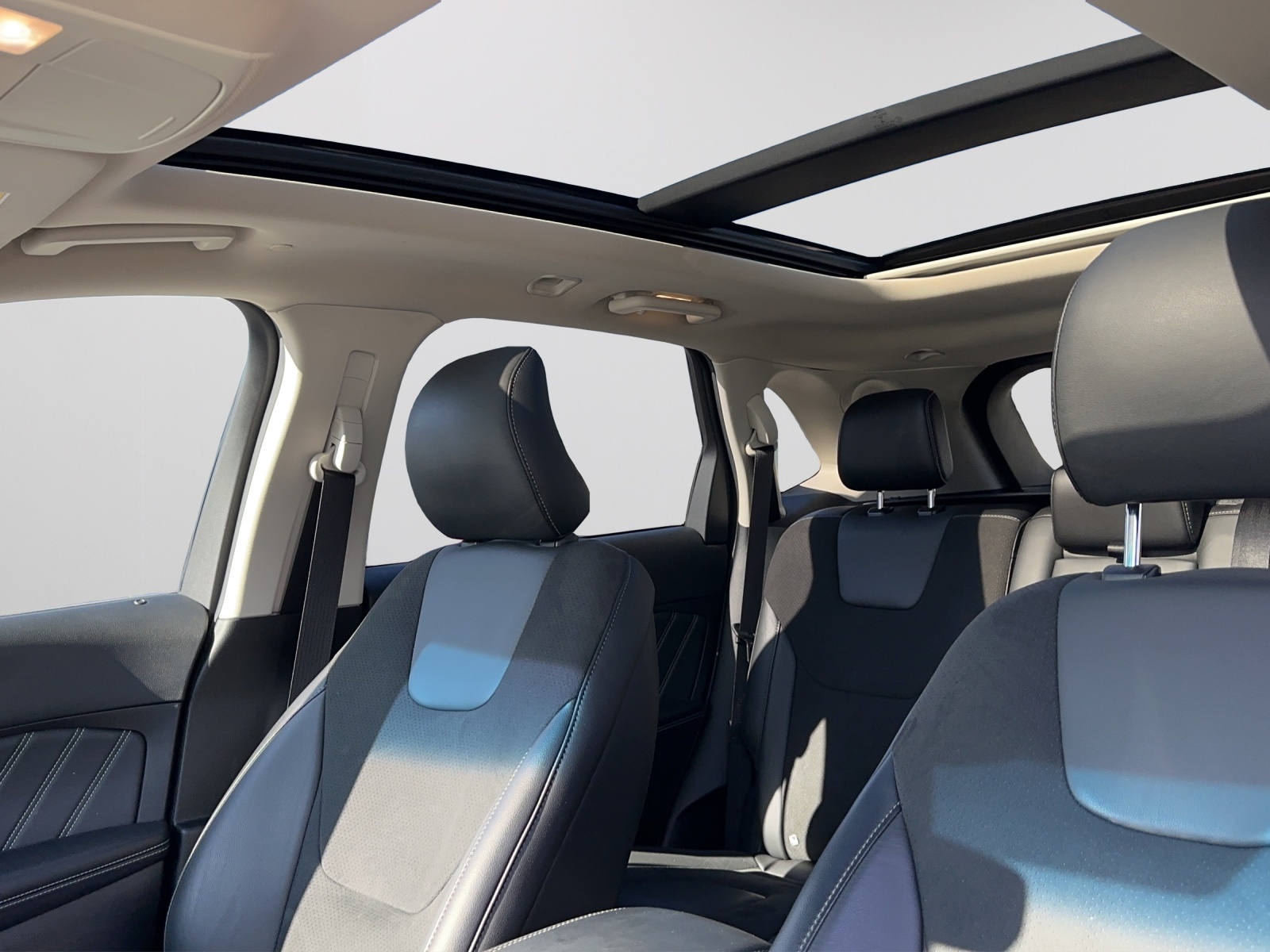 FORD Edge 2.0 TDCi ST-Line 4WD PowerShift-image-13