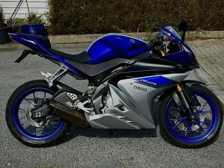 YAMAHA YZF-R 125 ABS-image-1