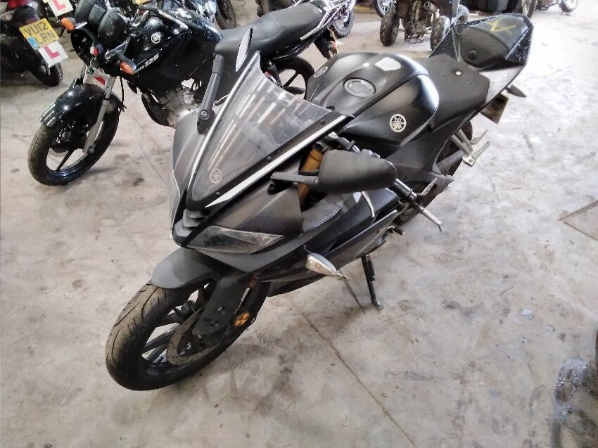 YAMAHA YZF-R 125 ABS-image-4