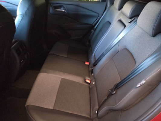 NISSAN Qashqai 1.5 VC e-Power N-Connecta-image-6