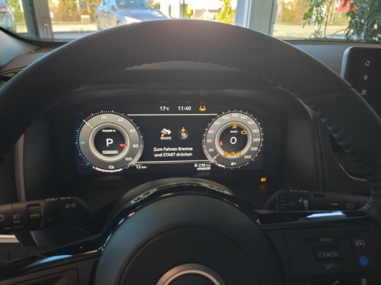 NISSAN Qashqai 1.5 VC e-Power N-Connecta-image-9