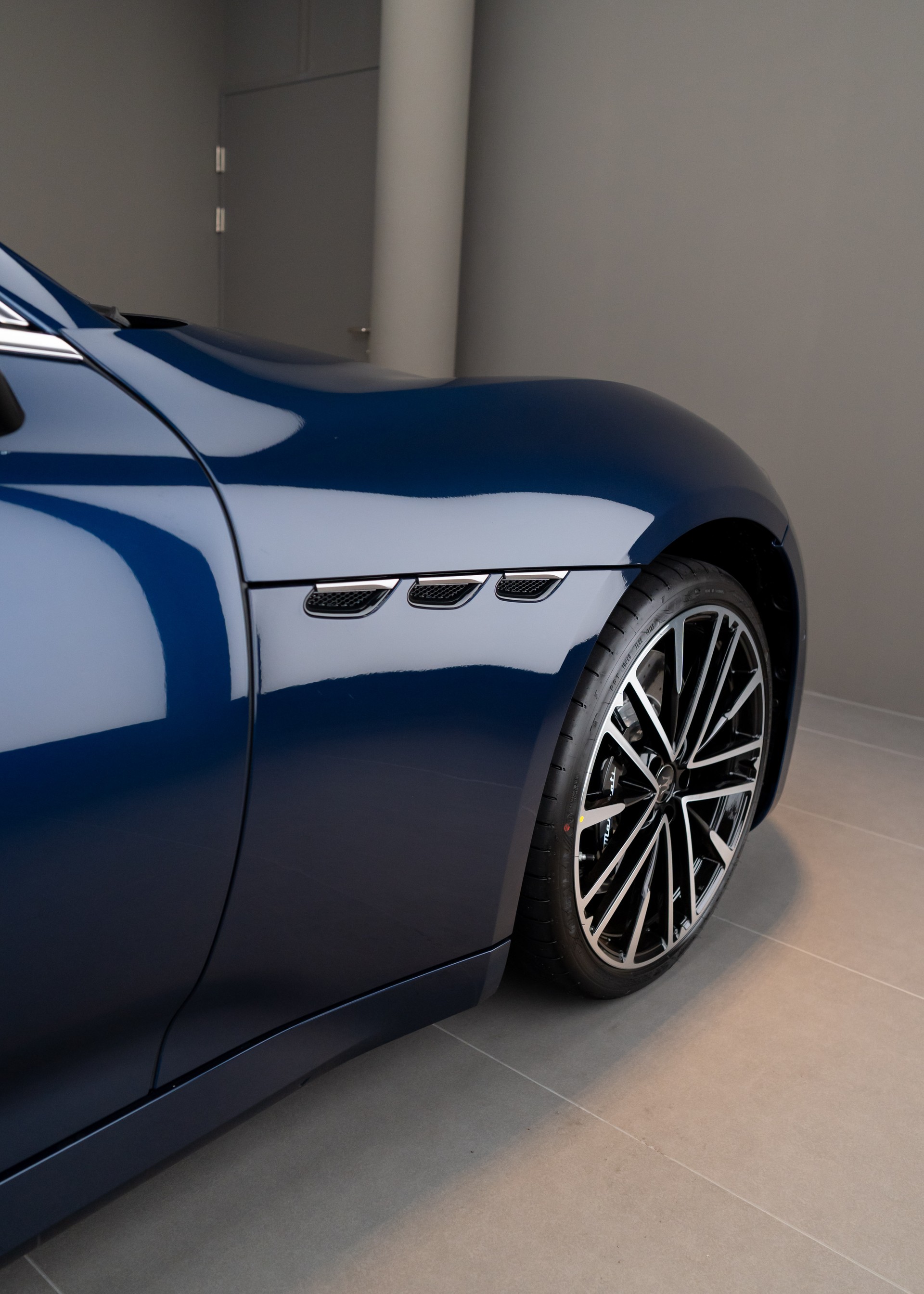 MASERATI GranTurismo Modena Automatica - Blu Modena - 2.99% Leasing-image-7