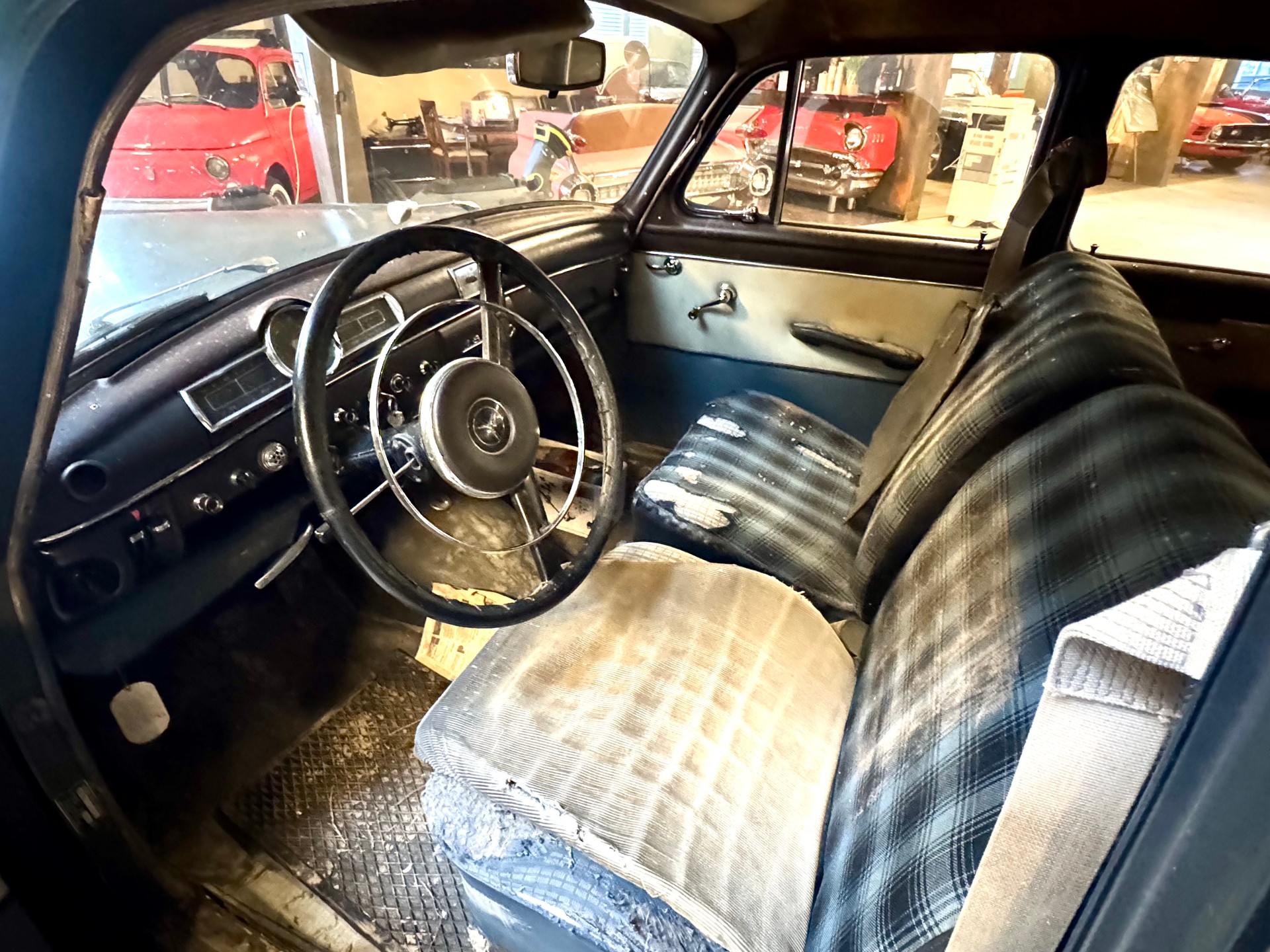 MERCEDES-BENZ W120 d II-image-16