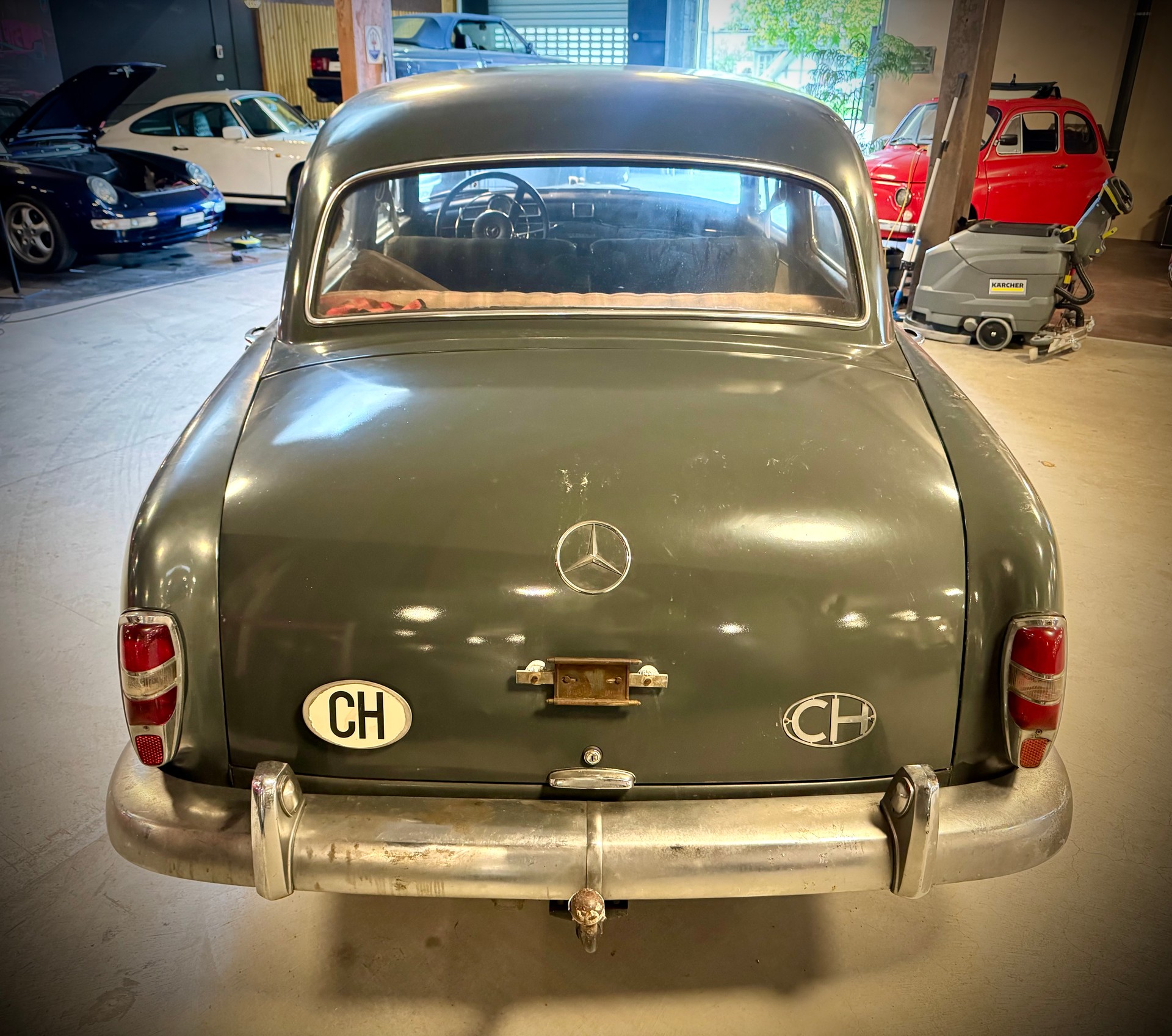MERCEDES-BENZ W120 d II-image-8
