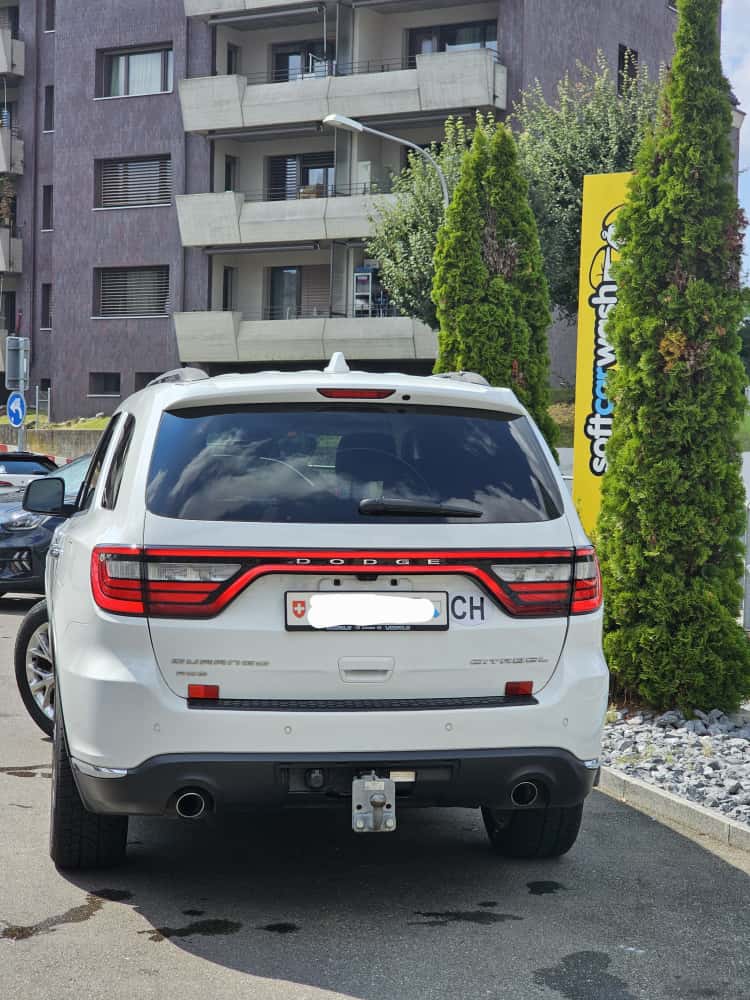 DODGE Durango-image-11