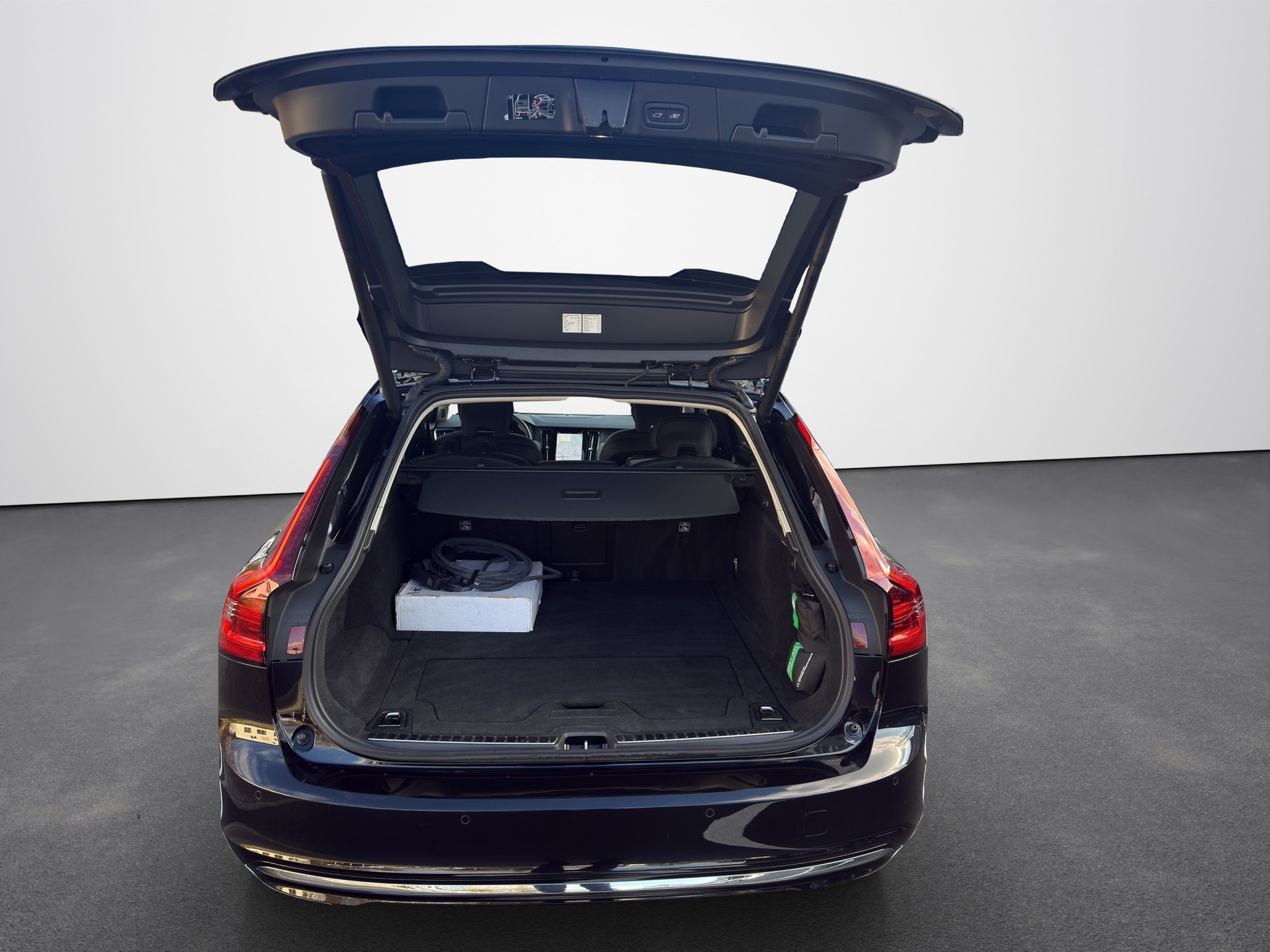 VOLVO V90 2.0 T6 TE Ultra Bright eAWD-image-7