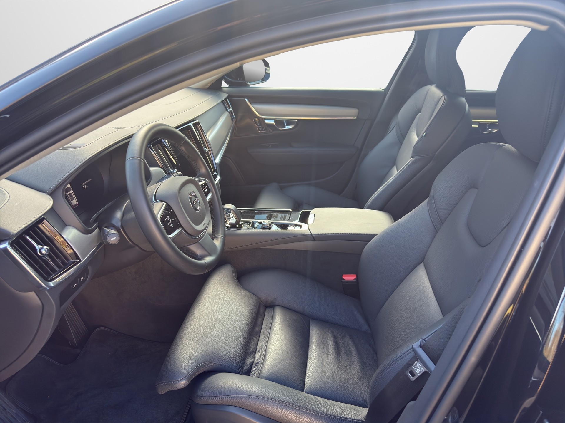VOLVO V90 2.0 T6 TE Ultra Bright eAWD-image-8